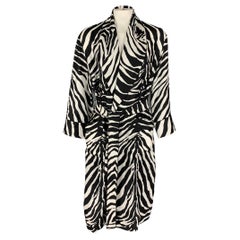 DOLCE & GABBANA Size 40 Black White Zebra Silk Shawl Collar Robe