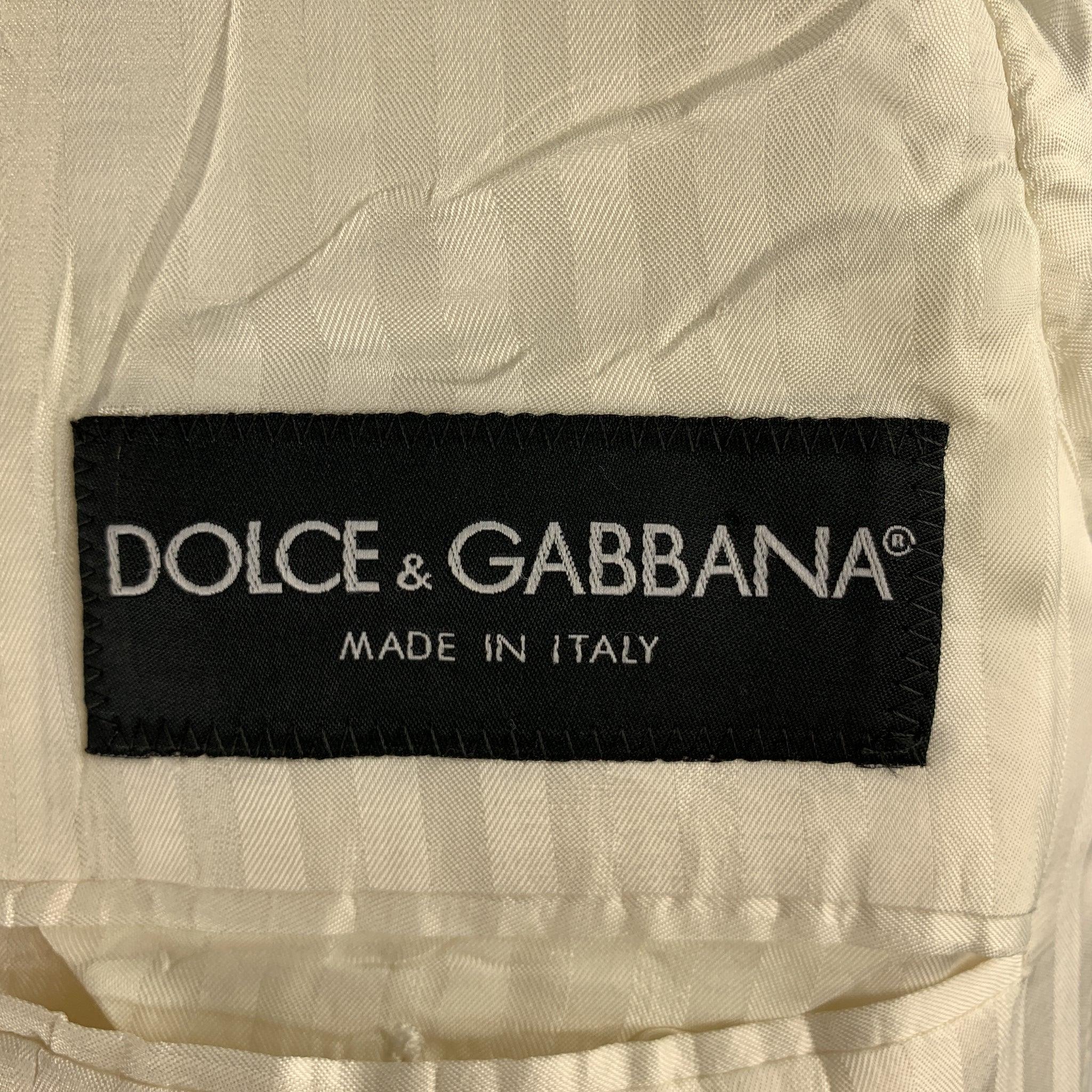 DOLCE & GABBANA Size 40 Cream Textured Cotton / Silk Peak Lapel Sport Coat For Sale 4