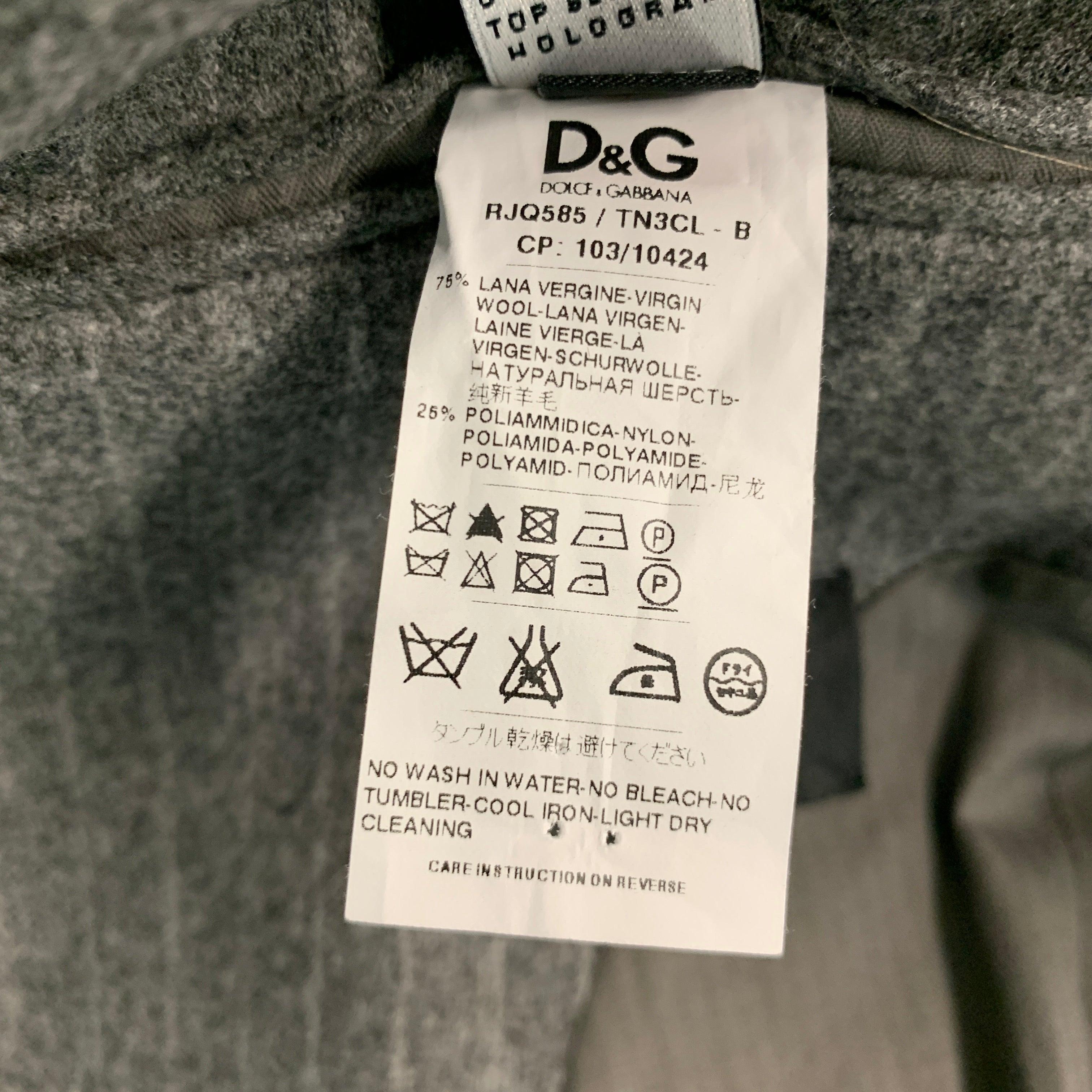DOLCE & GABBANA Manteau de sport à rayures grises en laine mélangée taille 40 en vente 2