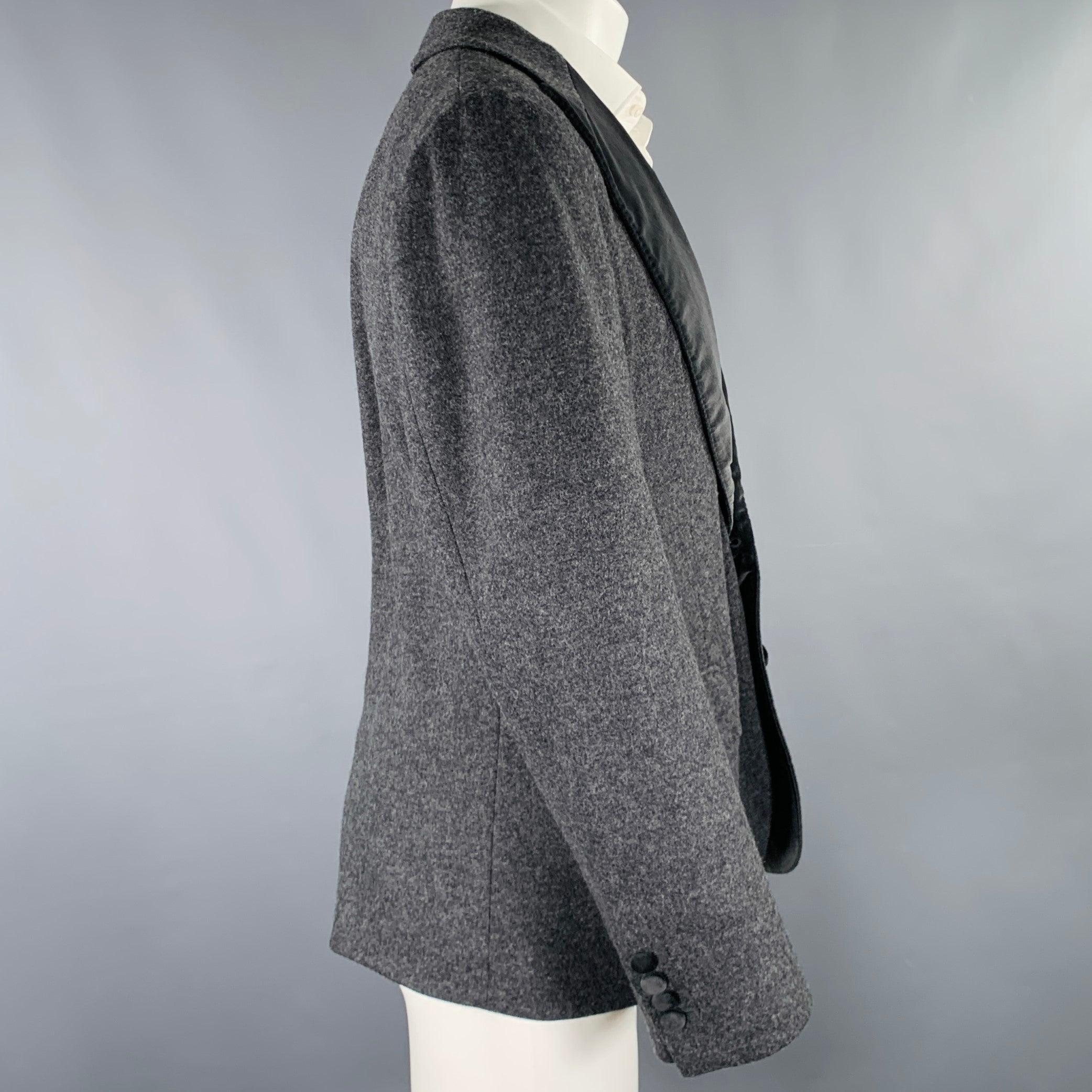 Black DOLCE & GABBANA Size 40 Long Grey Two Toned Virgin Wool Blend Sport Coat For Sale