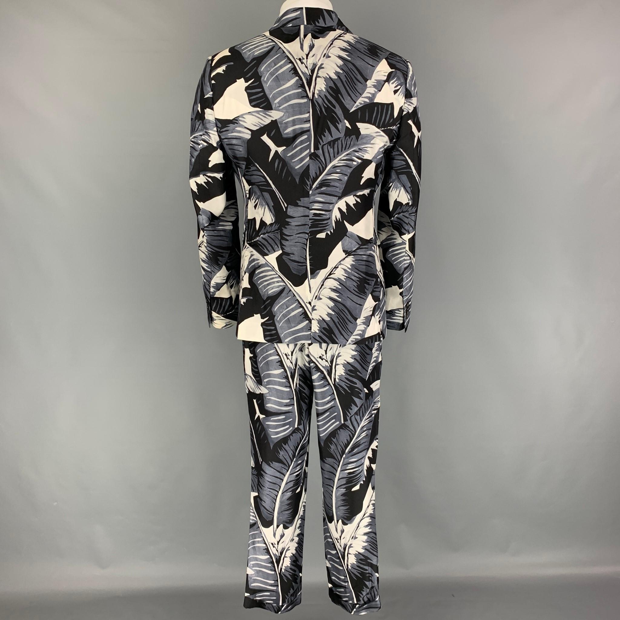 Black DOLCE & GABBANA Size 40 Regular Blue White Hawaiian Silk Peak Lapel Suit