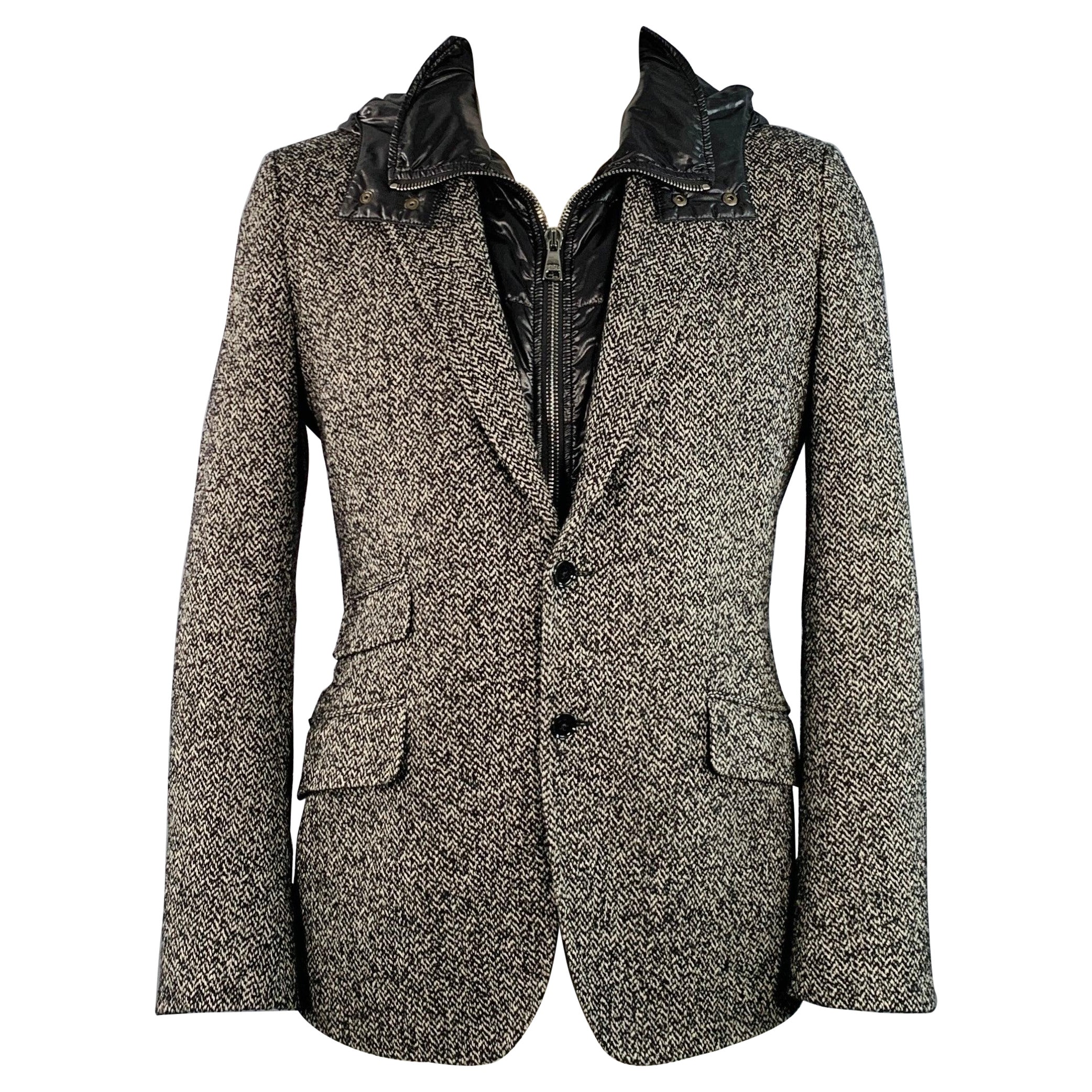 DOLCE & GABBANA Cappotto sportivo con cappuccio in misto acrilico a spina di pesce grigio nero taglia 42 in vendita