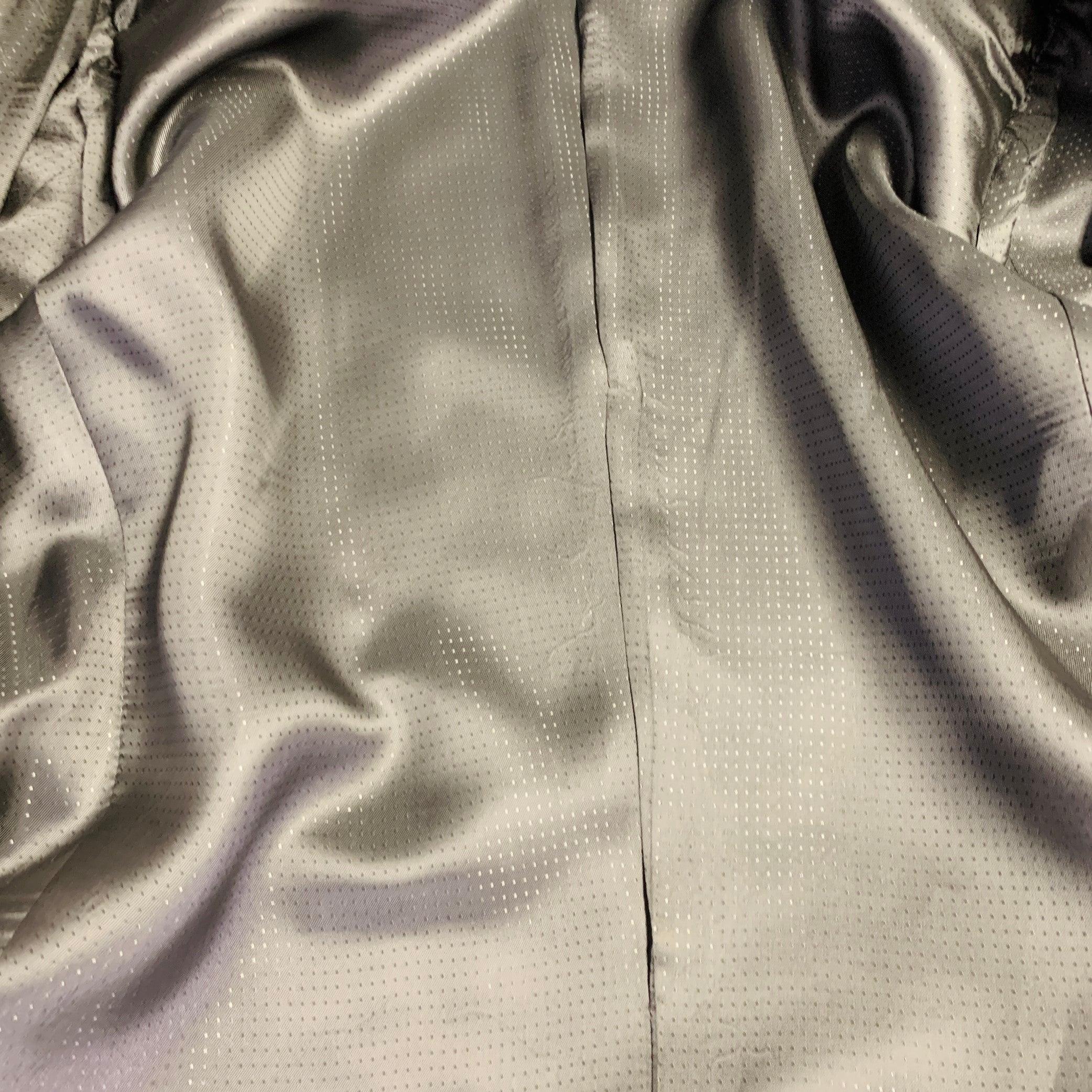 DOLCE & GABBANA Taille 42 à rayures noires et grises en polyester mélangé en vente 4