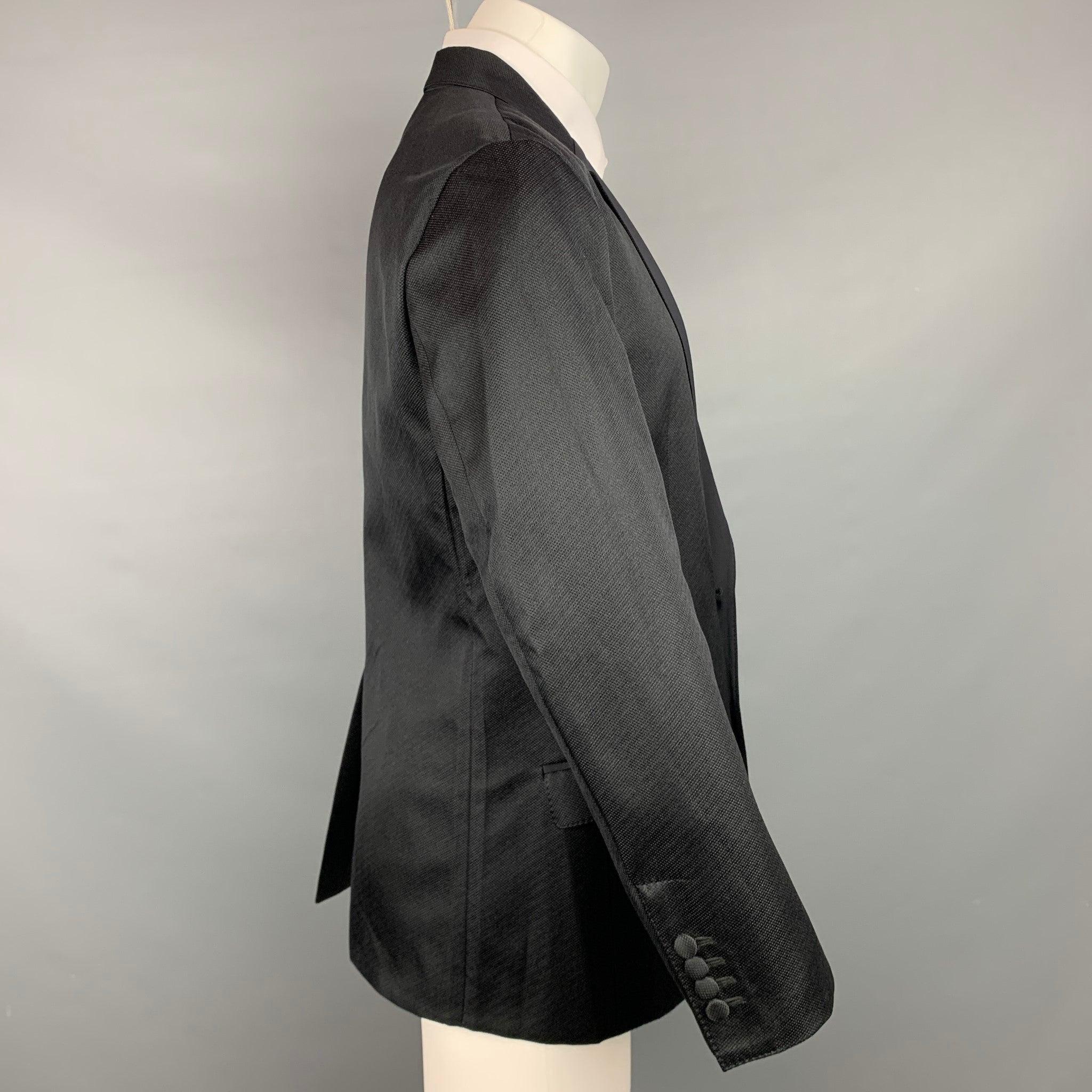 DOLCE & GABBANA Size 42 Black Silk Blend Notch Lapel Sport Coat In Good Condition For Sale In San Francisco, CA
