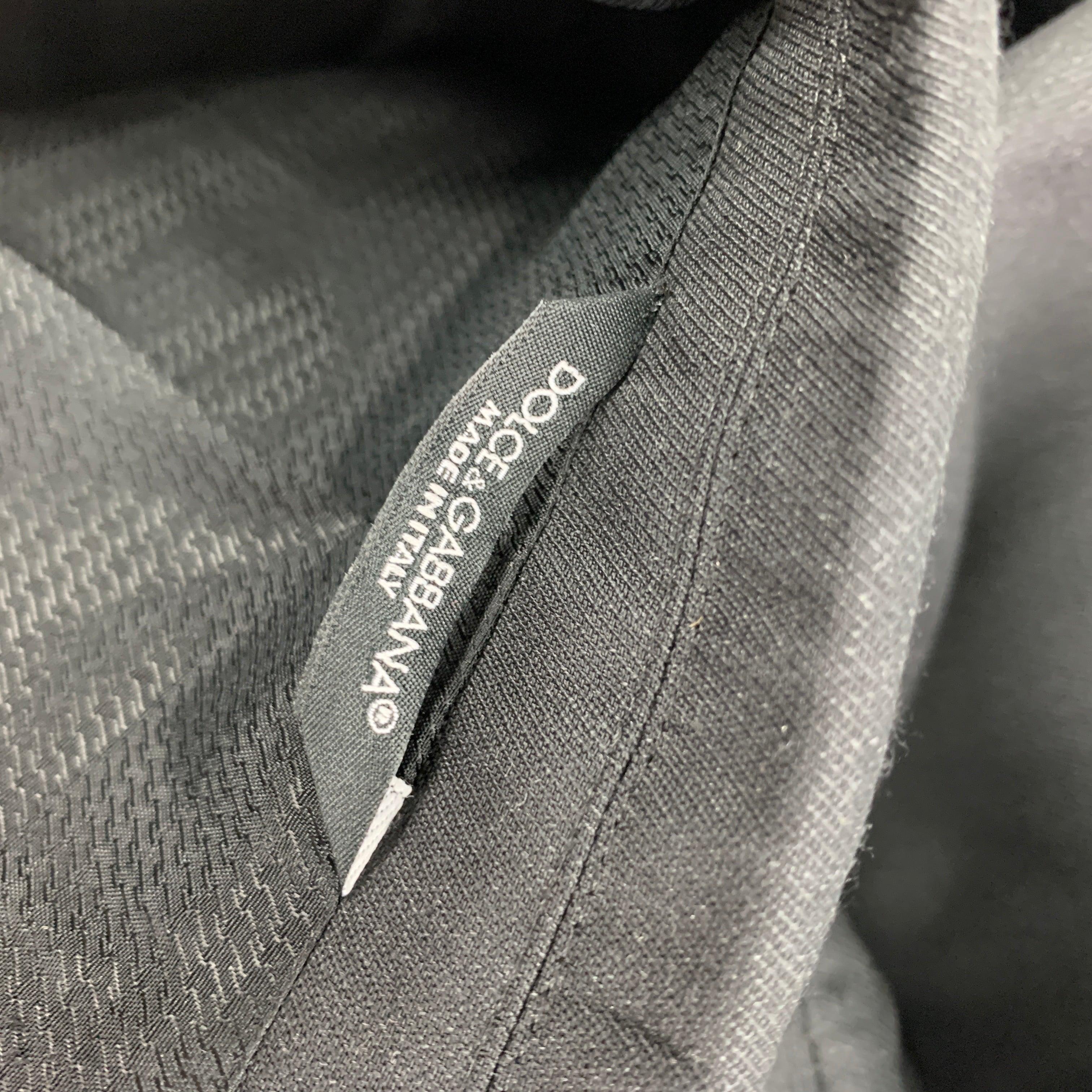 DOLCE & GABBANA Size 42 Grey Charcoal Wool Peak Lapel Sport Coat For Sale 1