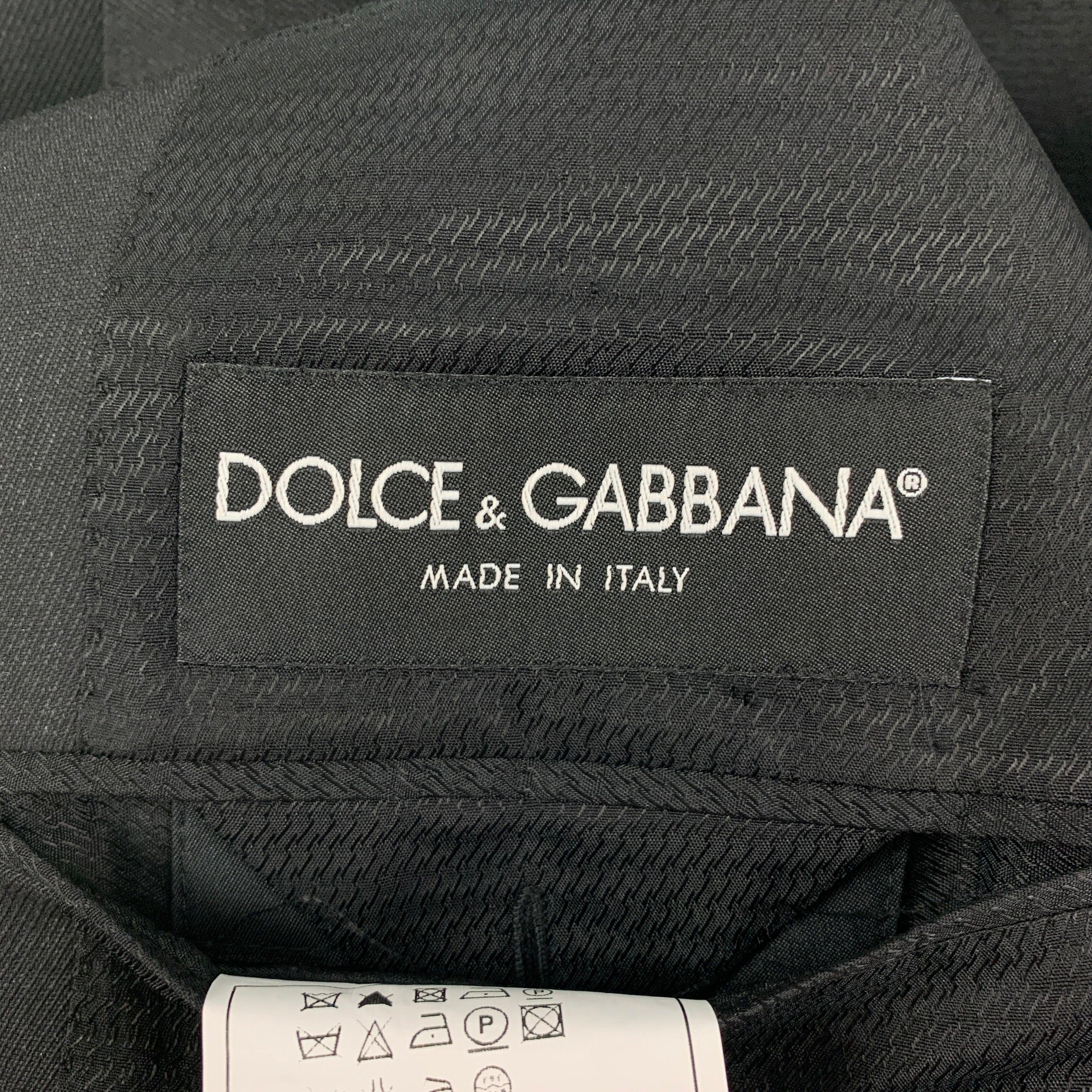 DOLCE & GABBANA Size 42 Regular Charcoal Wool Peak Lapel Sport Coat For Sale 3