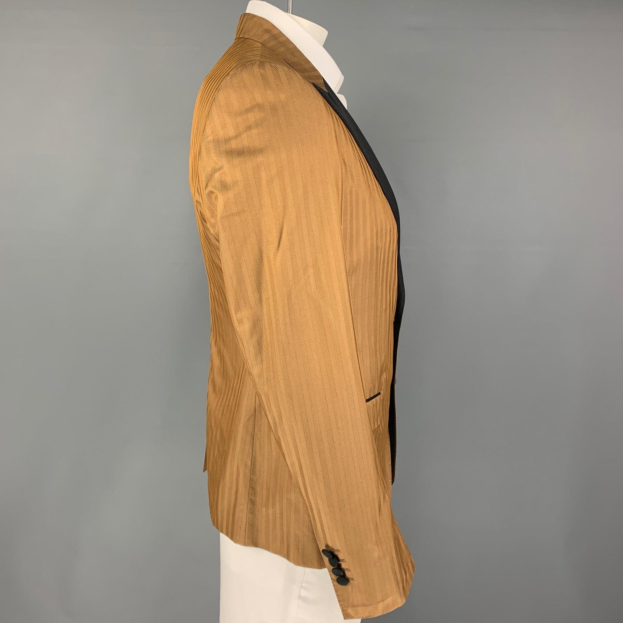 Beige DOLCE & GABBANA Size 42 Tan Black Herringbone Silk Blend Sport Coat For Sale