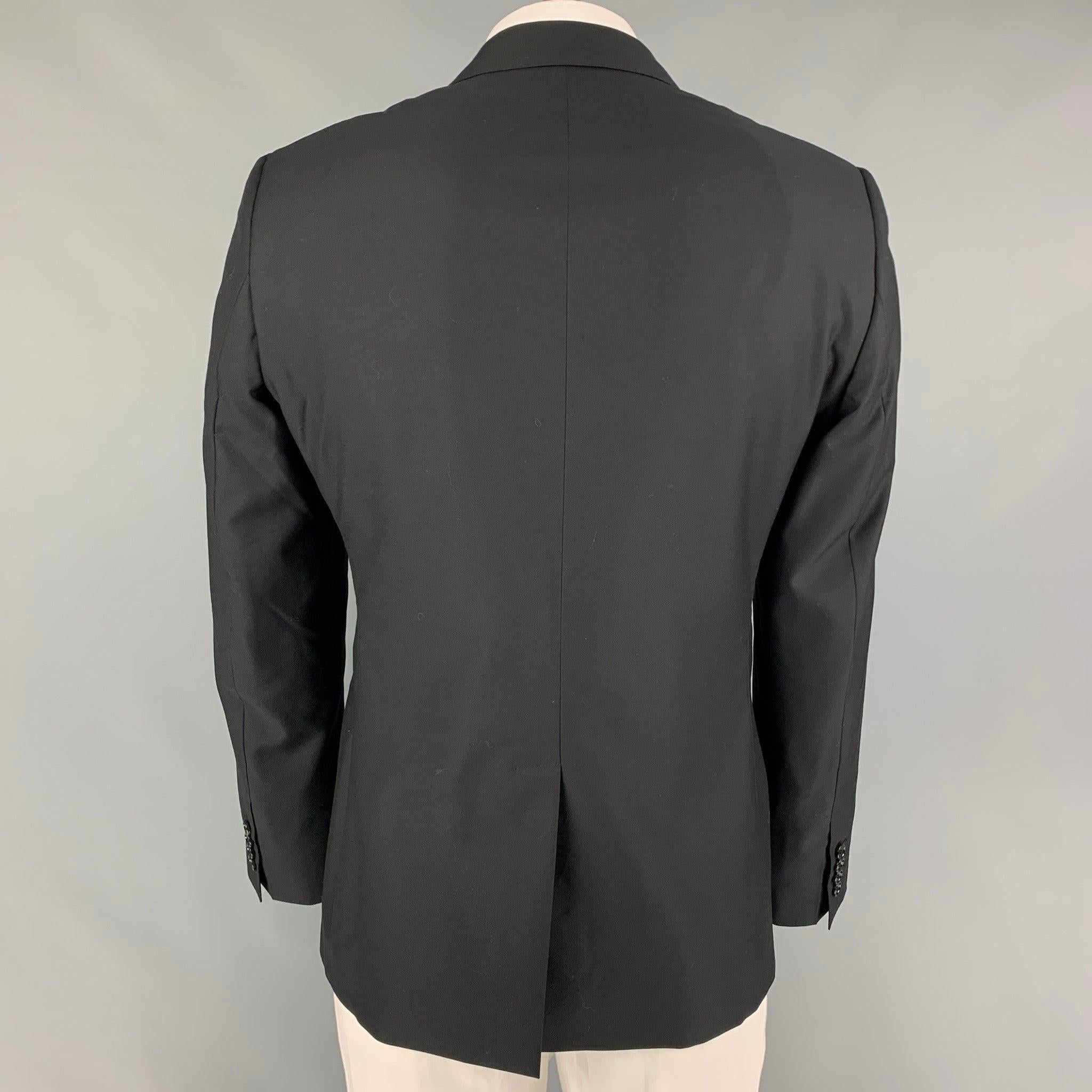 DOLCE & GABBANA Size 44 Black Wool Blend Peak Lapel Sport Coat In Good Condition For Sale In San Francisco, CA