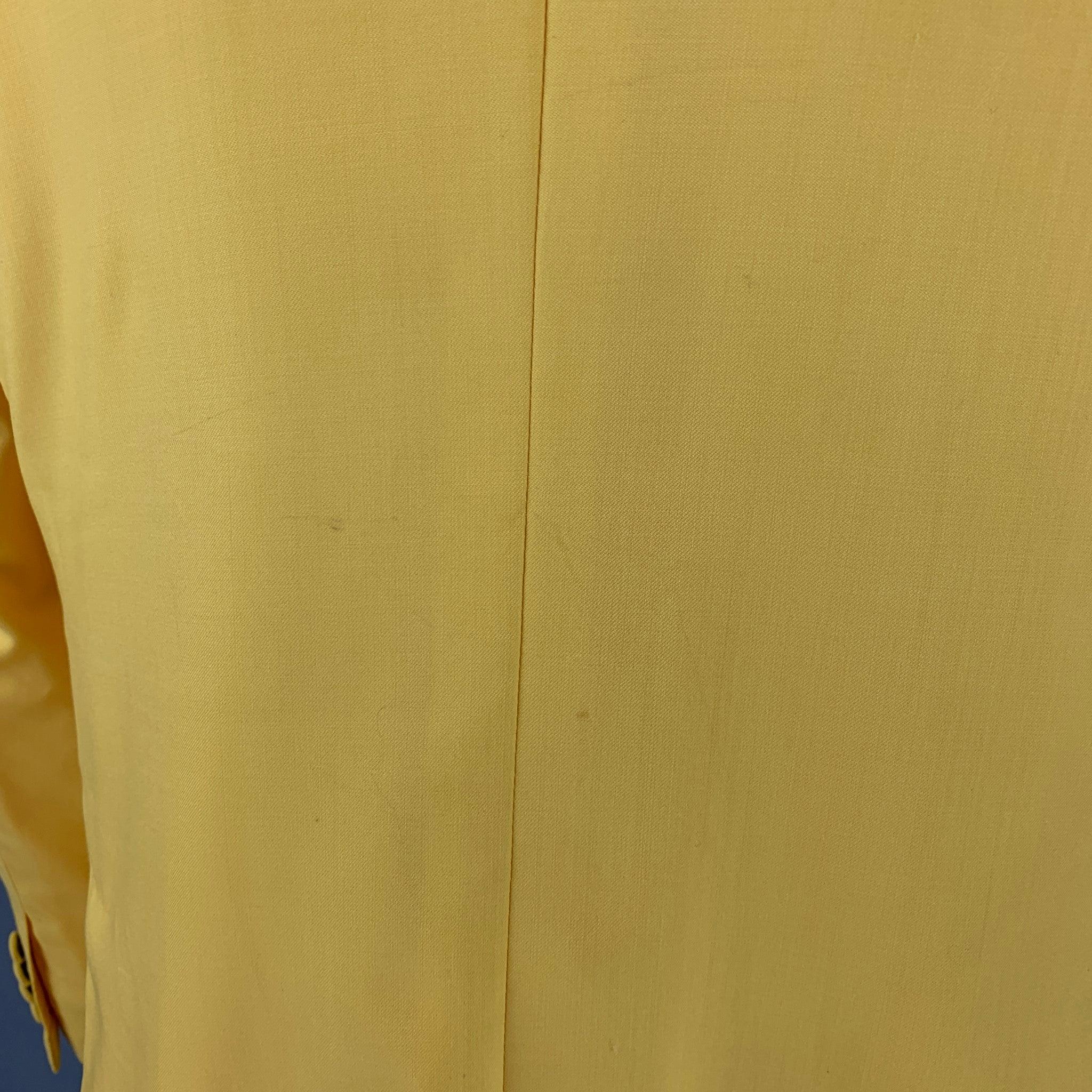 DOLCE & GABBANA Size 44 Yellow Wool Peak Lapel Sport Coat For Sale 1