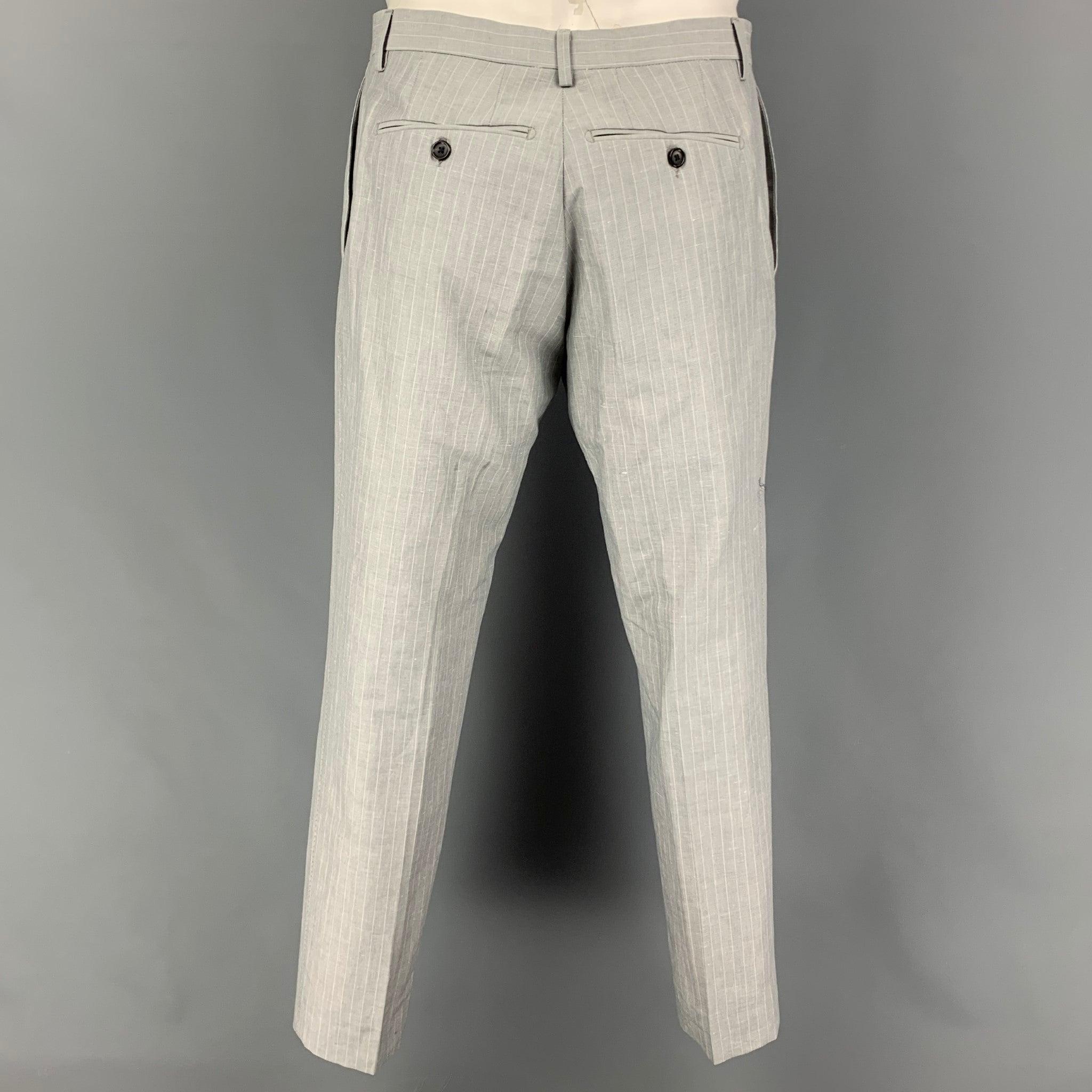 DOLCE & GABBANA - Costume à revers en lin et coton à rayures gris clair, taille 46 en vente 2