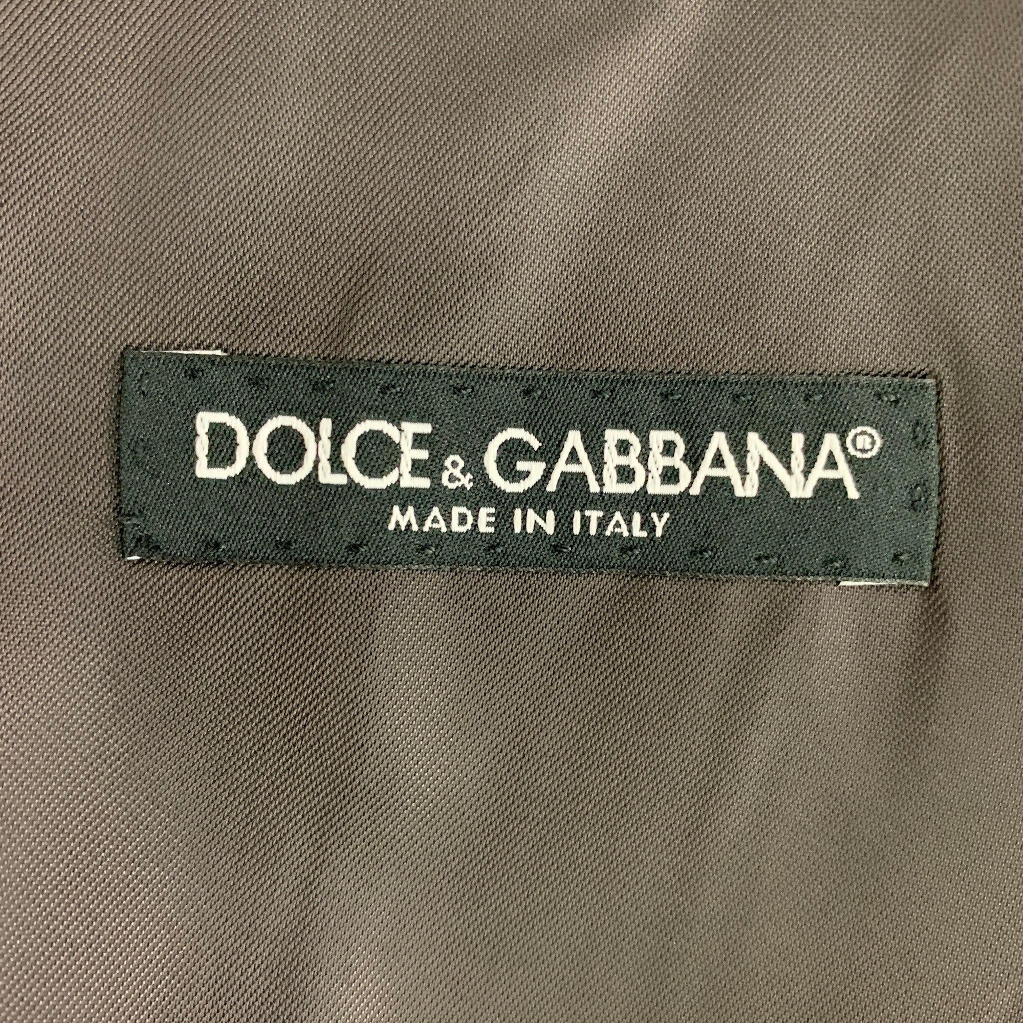 Men's DOLCE & GABBANA Size 46 Solid Wool Buttoned Mauve Vest For Sale