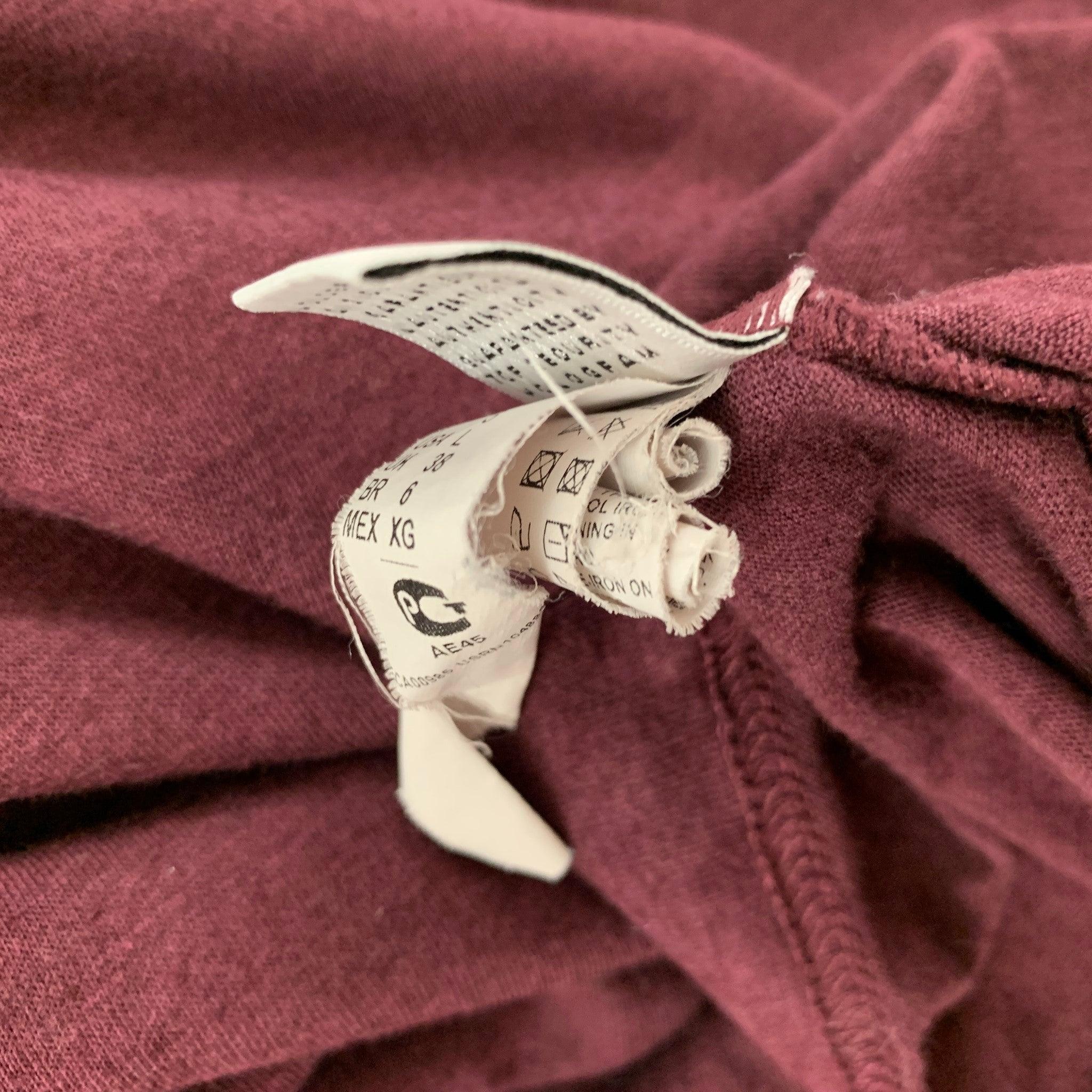 DOLCE & GABBANA Size L Burgundy Cotton Crew-Neck T-shirt In Good Condition For Sale In San Francisco, CA