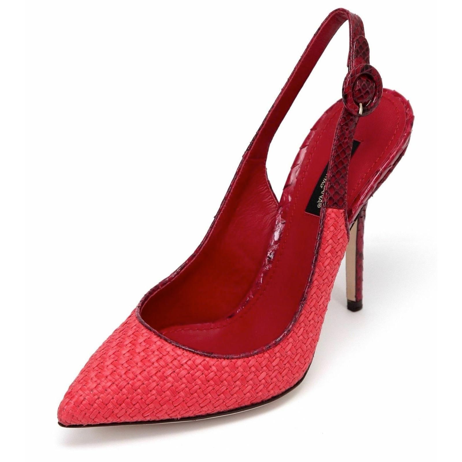 GUARANTEED AUTHENTIC DOLCE & GABBANA RED RAFFIA PYTHON SLINGBACK PUMP
Brand New In Box

Retail excluding tax, $995


Details:
- Red raffia pointed slingback pump.
- Red python trim, covered buckle and heel.
- Leather lining and sole.
- Comes with