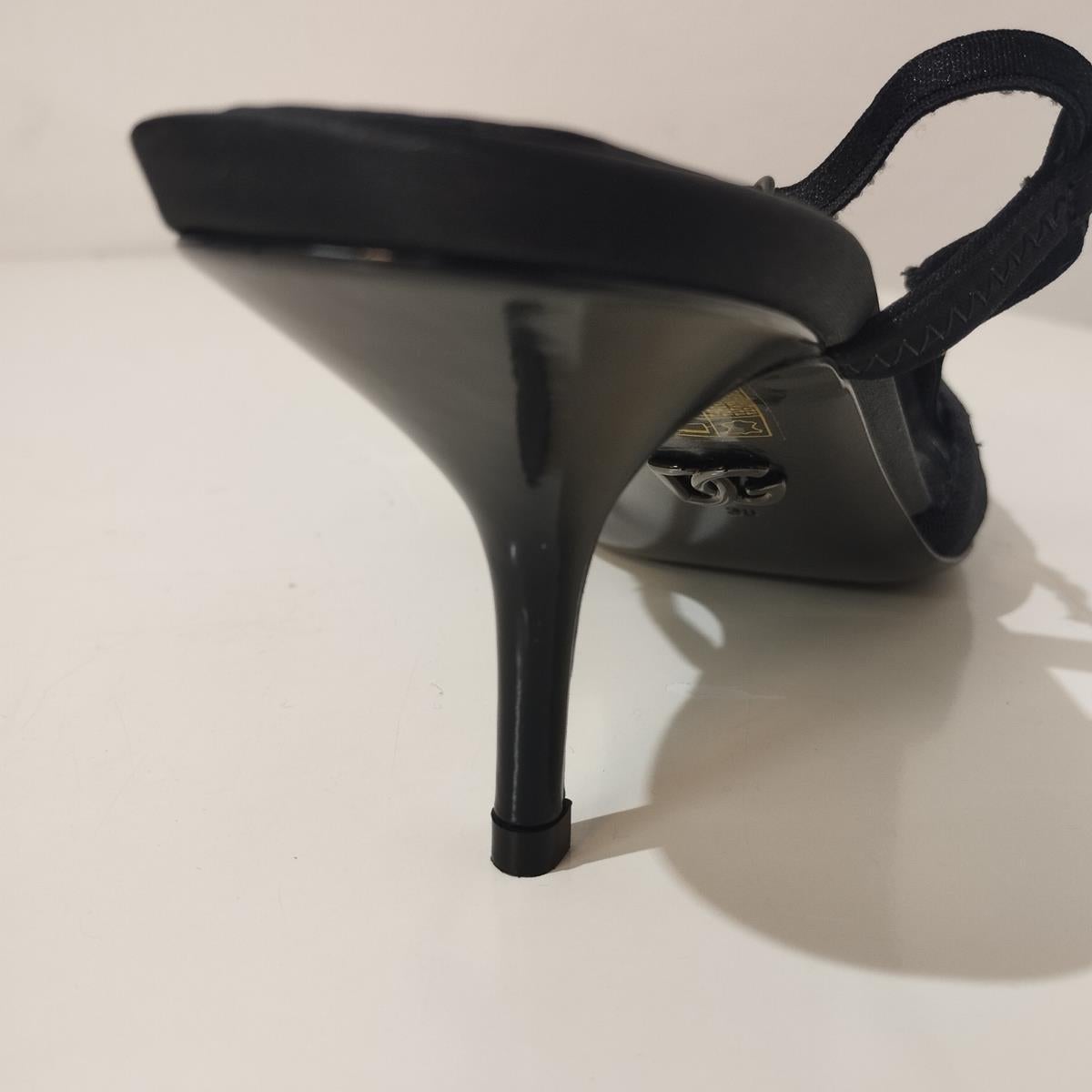 Dolce & Gabbana Pumps mit Slingback-Rücken IT 38 Damen im Angebot