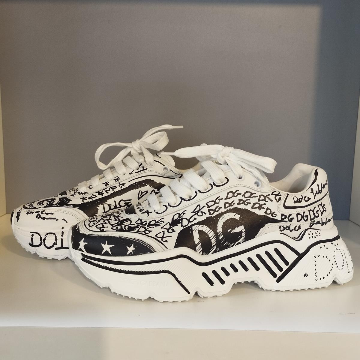 Beige Dolce & Gabbana SNK Daymaster IT 38.5