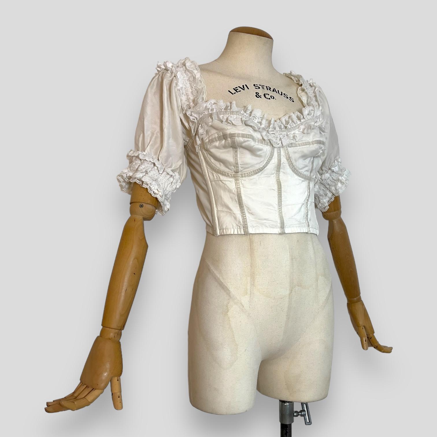 Dolce & Gabbana Spring Summer 1993 Collection White lace corset In Good Condition In CAPELLE AAN DEN IJSSEL, ZH
