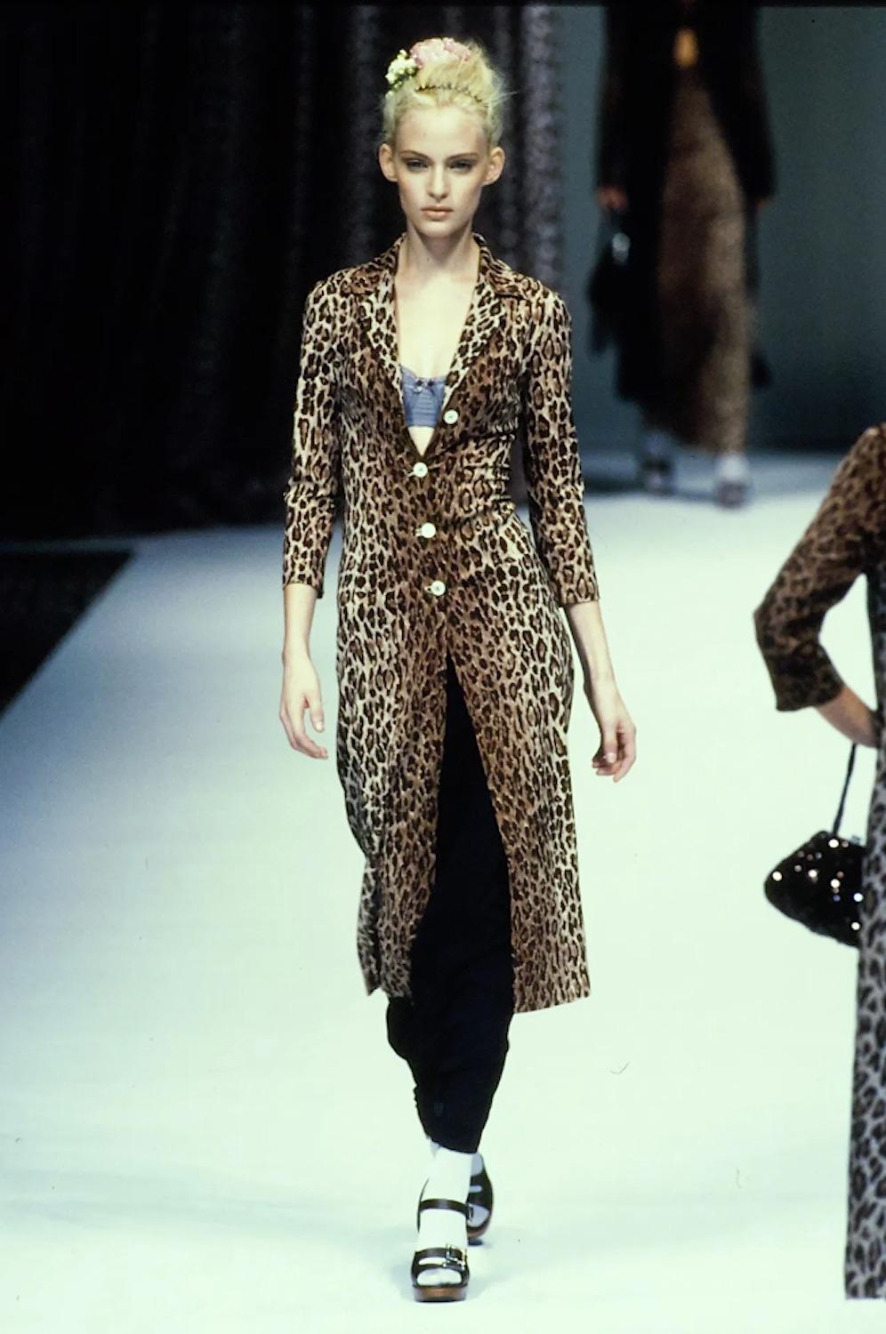 Dolce & Gabbana spring summer 1997 runway nylon leopard print jacket For Sale 9