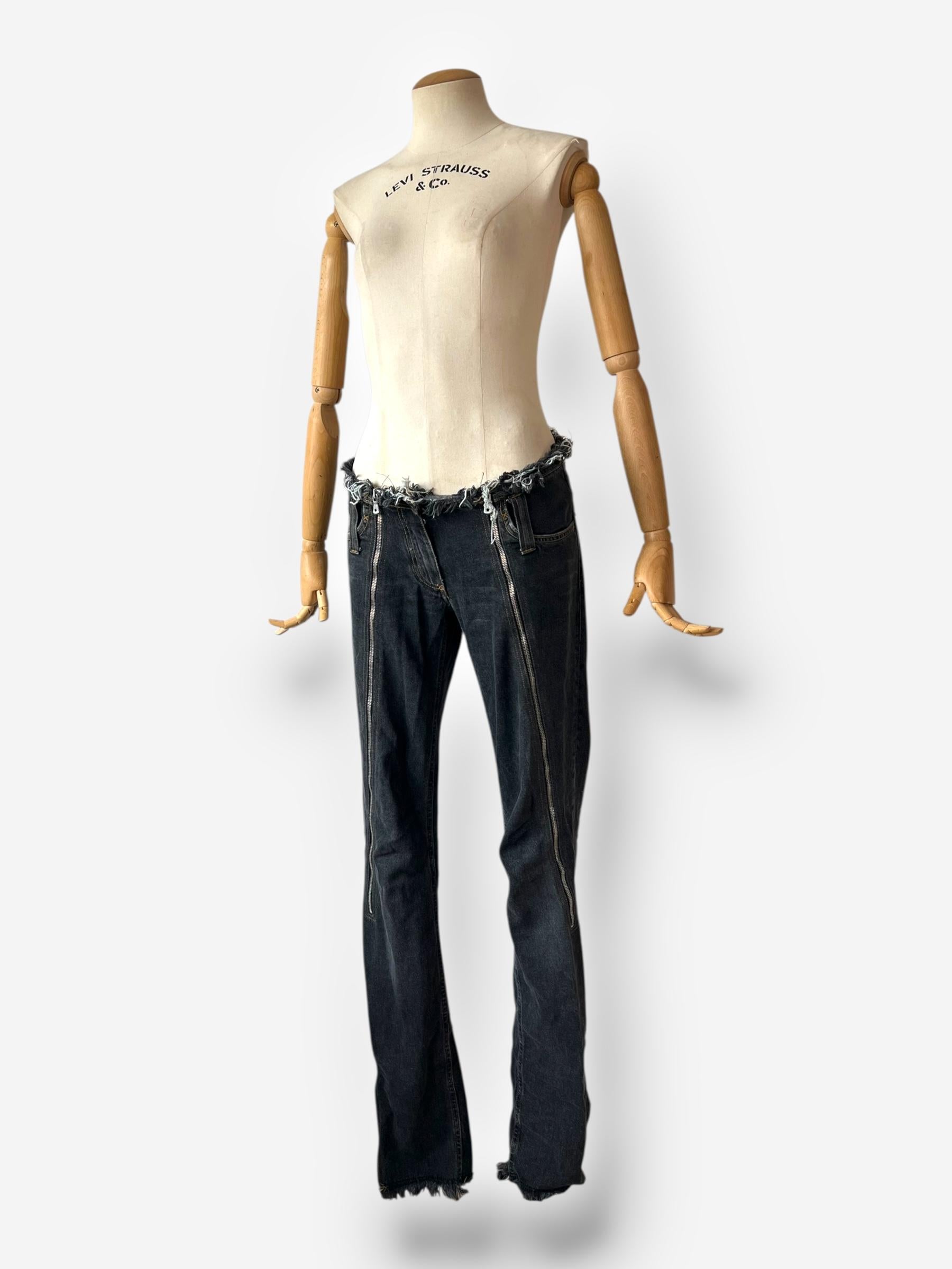 Dolce & Gabbana Pantalones vaqueros con cremallera Primavera/Verano 2003 en venta 1