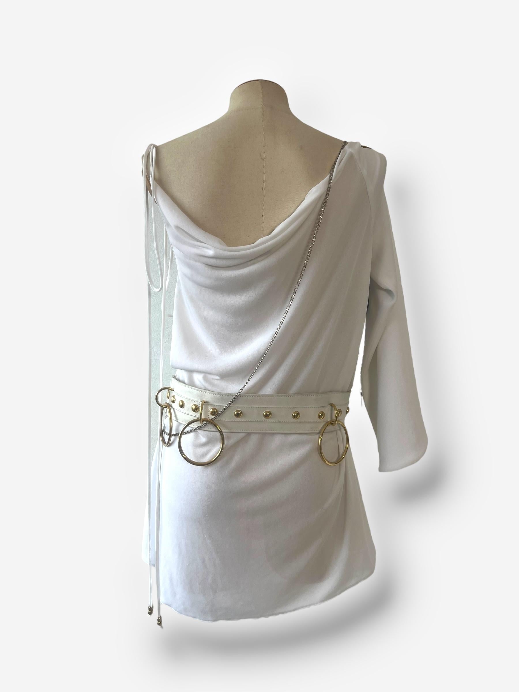 Women's Dolce & Gabbana Spring/Summer 2003 Runway Look 2 – Mini Dress with belt For Sale