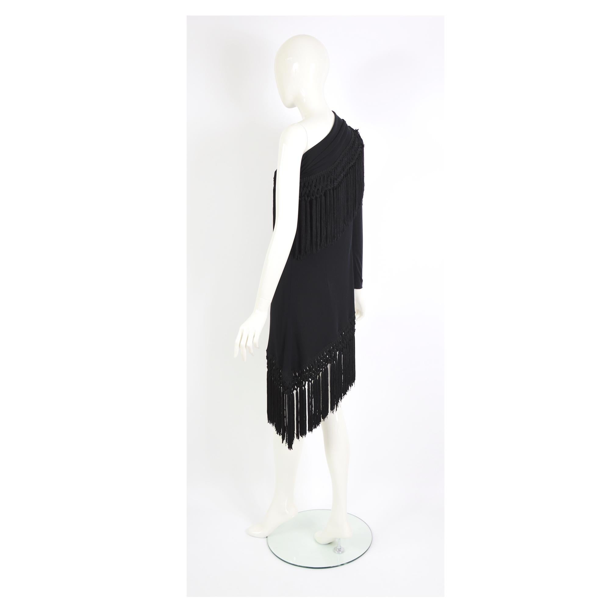 Dolce & Gabbana printemps été 2015 une manche en jersey noir et pompon...  robe  Pour femmes en vente