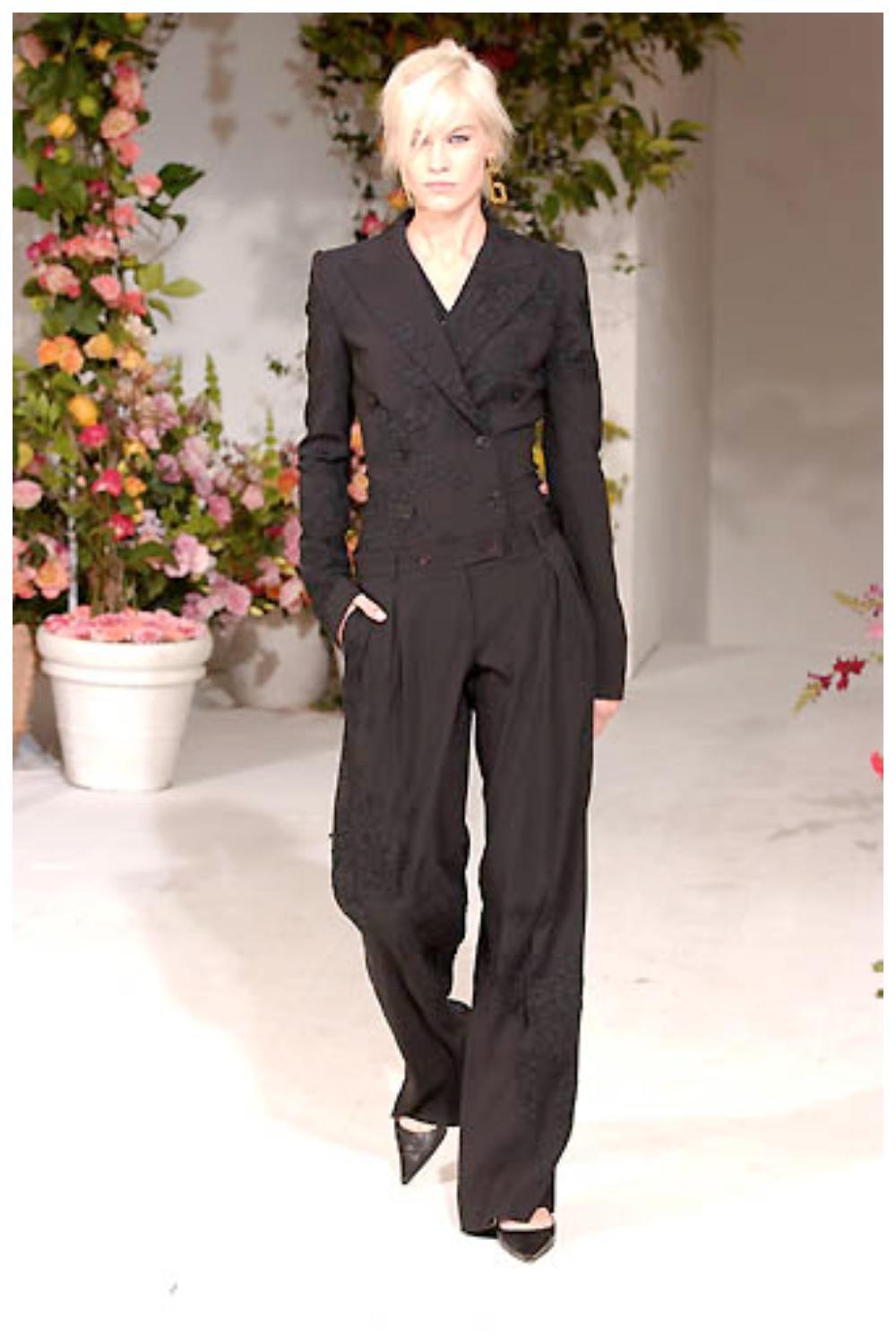 Dolce & Gabbana - Giacca in pizzo SS 2002 in vendita 6