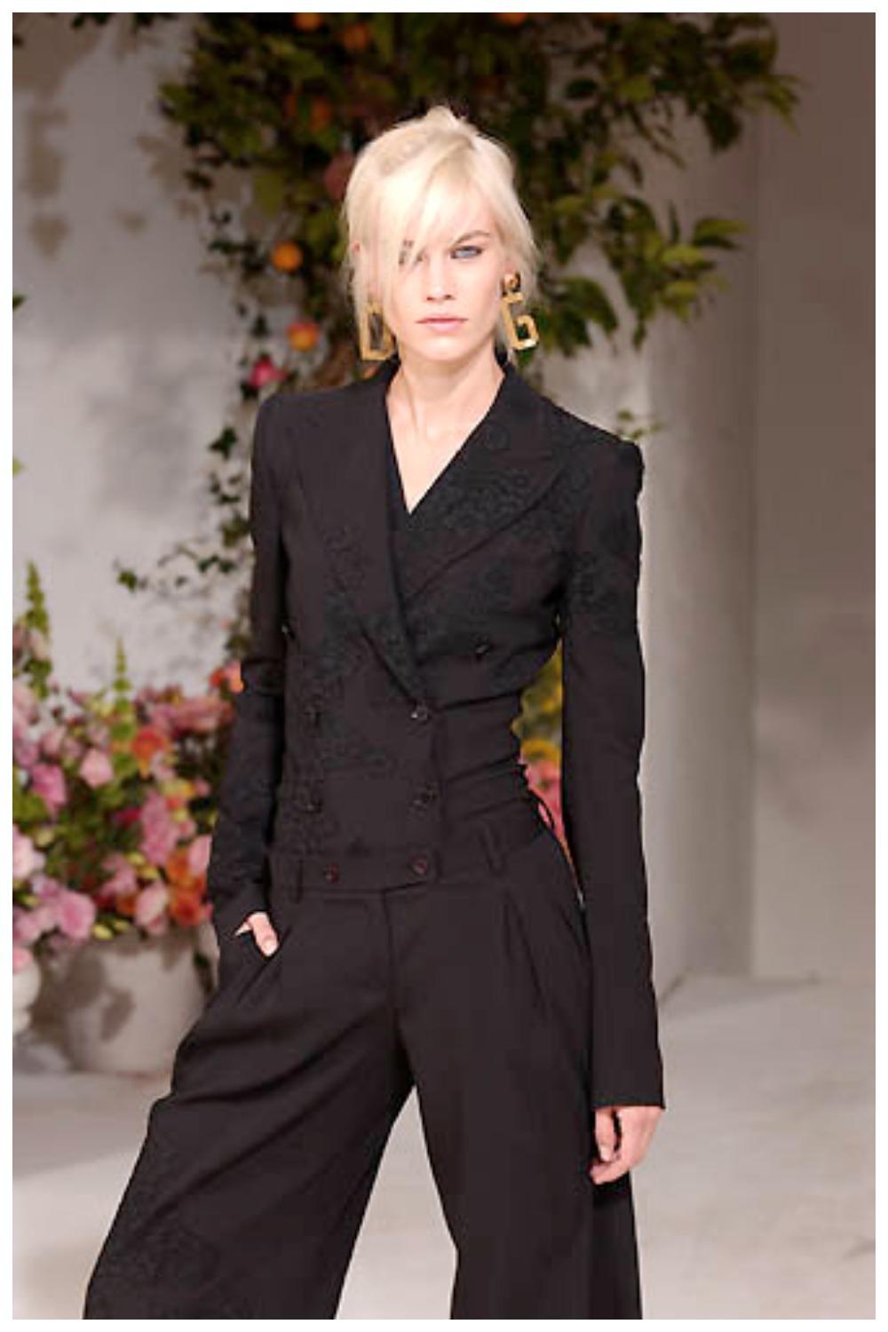 Dolce & Gabbana - Giacca in pizzo SS 2002 in vendita 9