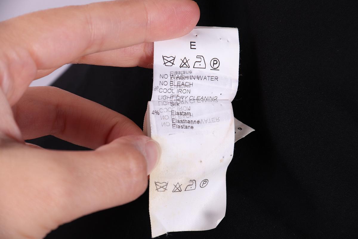 Dolce & Gabbana - Giacca in pizzo SS 2002 in vendita 10