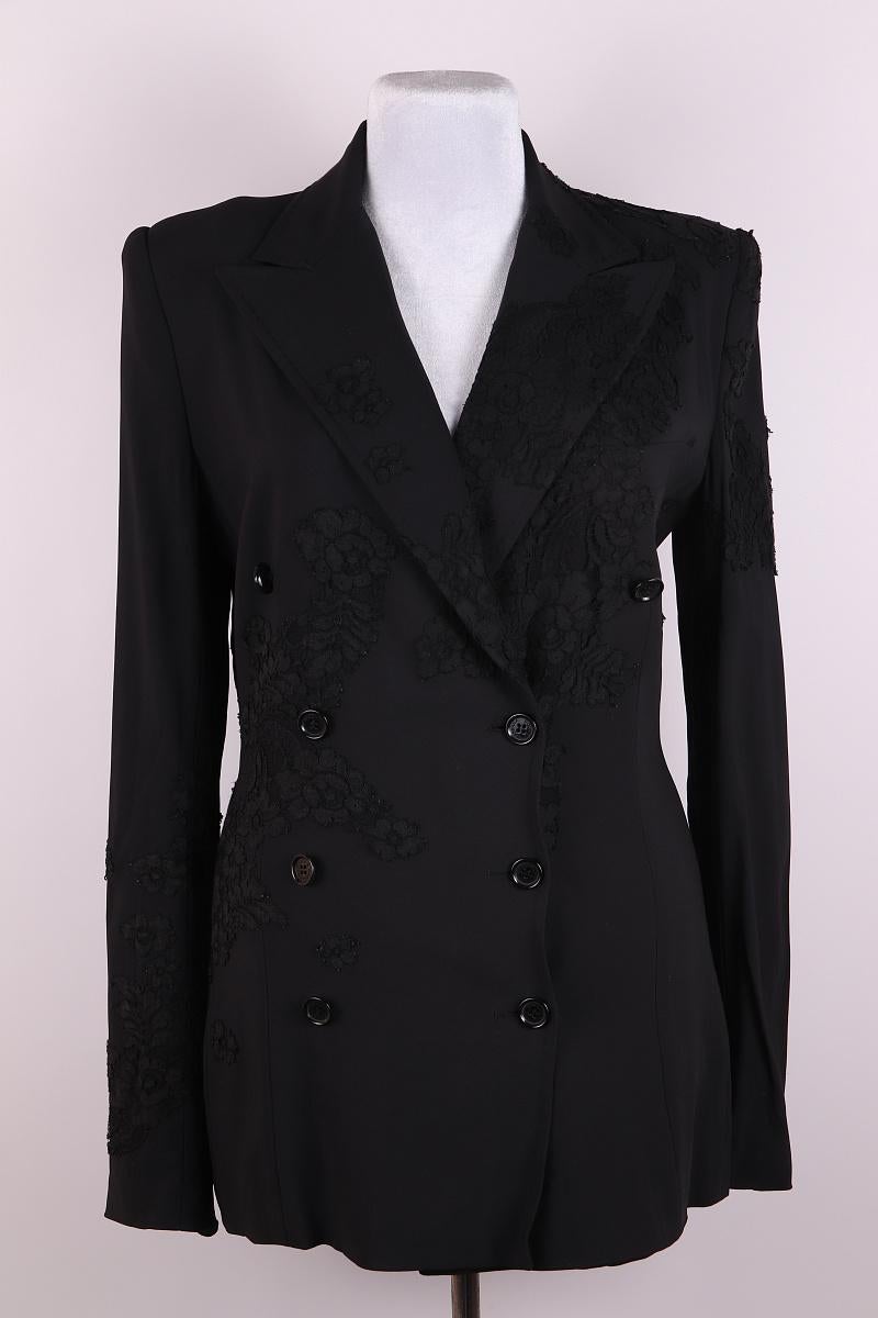 Dolce & Gabbana - Giacca in pizzo SS 2002

Spalle: 42 cm / 16,54 in
Lunghezza delle maniche: 66 cm / 25.98 in
Larghezza ascellare: 47 cm / 18,50 in
Lunghezza: 68 cm

Taglia 42

Condizioni eccellenti