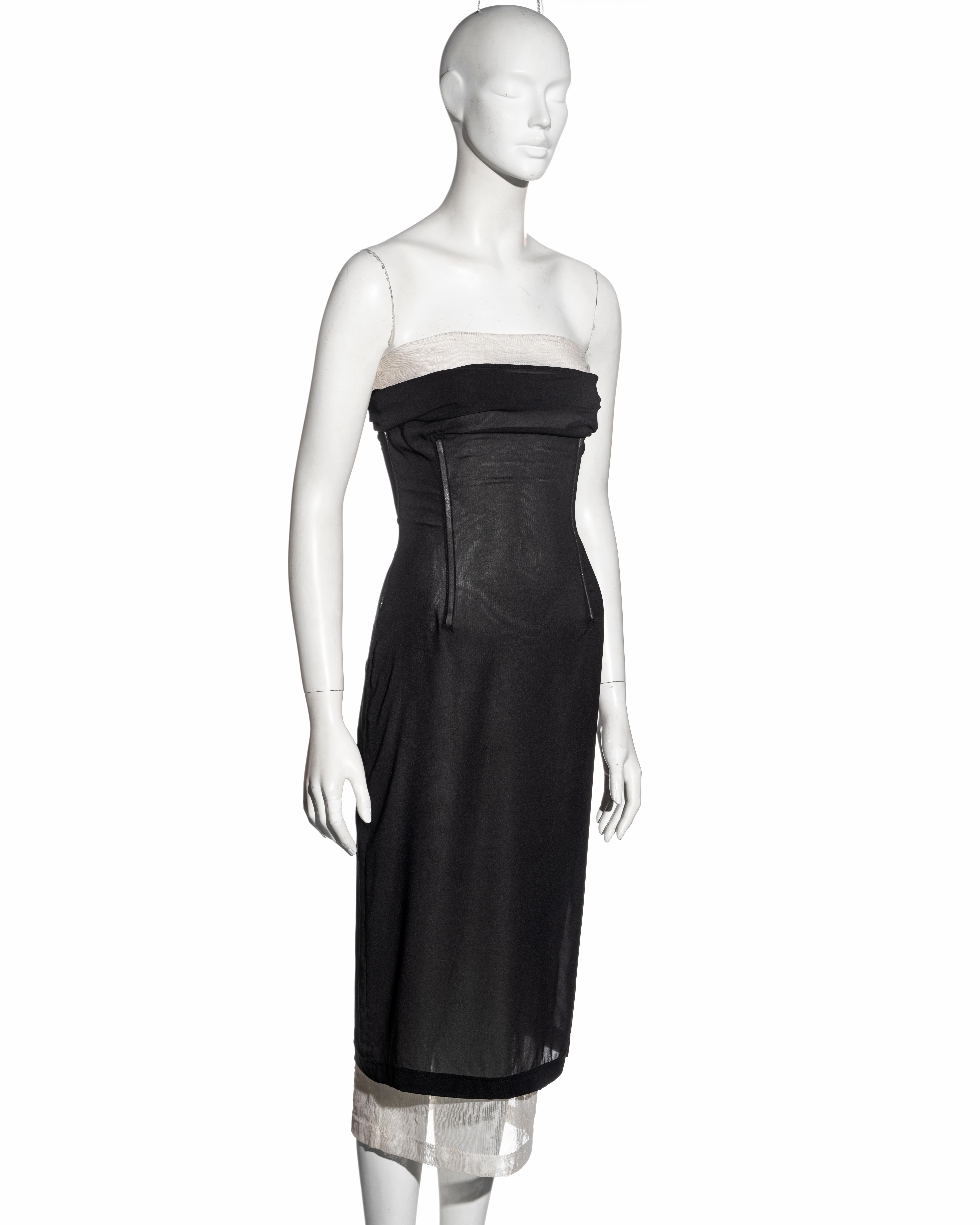 Dolce & Gabbana strapless double-layered silk and mesh evening dress, fw 1997 In Good Condition In London, GB