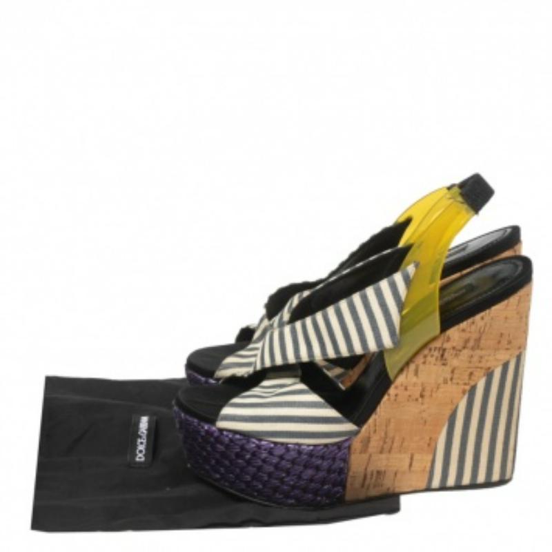 Dolce & Gabbana - Sandales à talons compensés en tissu rayé et PVC - Taille 37 en vente 4