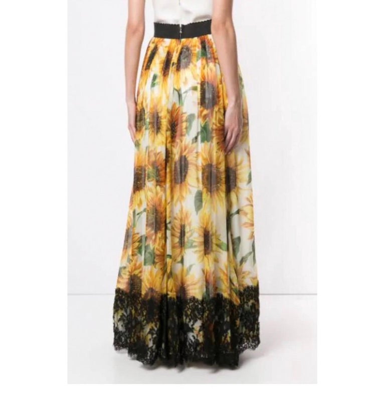 Dolce & Gabbana sunflower printed multicolour silk long women skirt  In New Condition For Sale In MARBELLA, ES