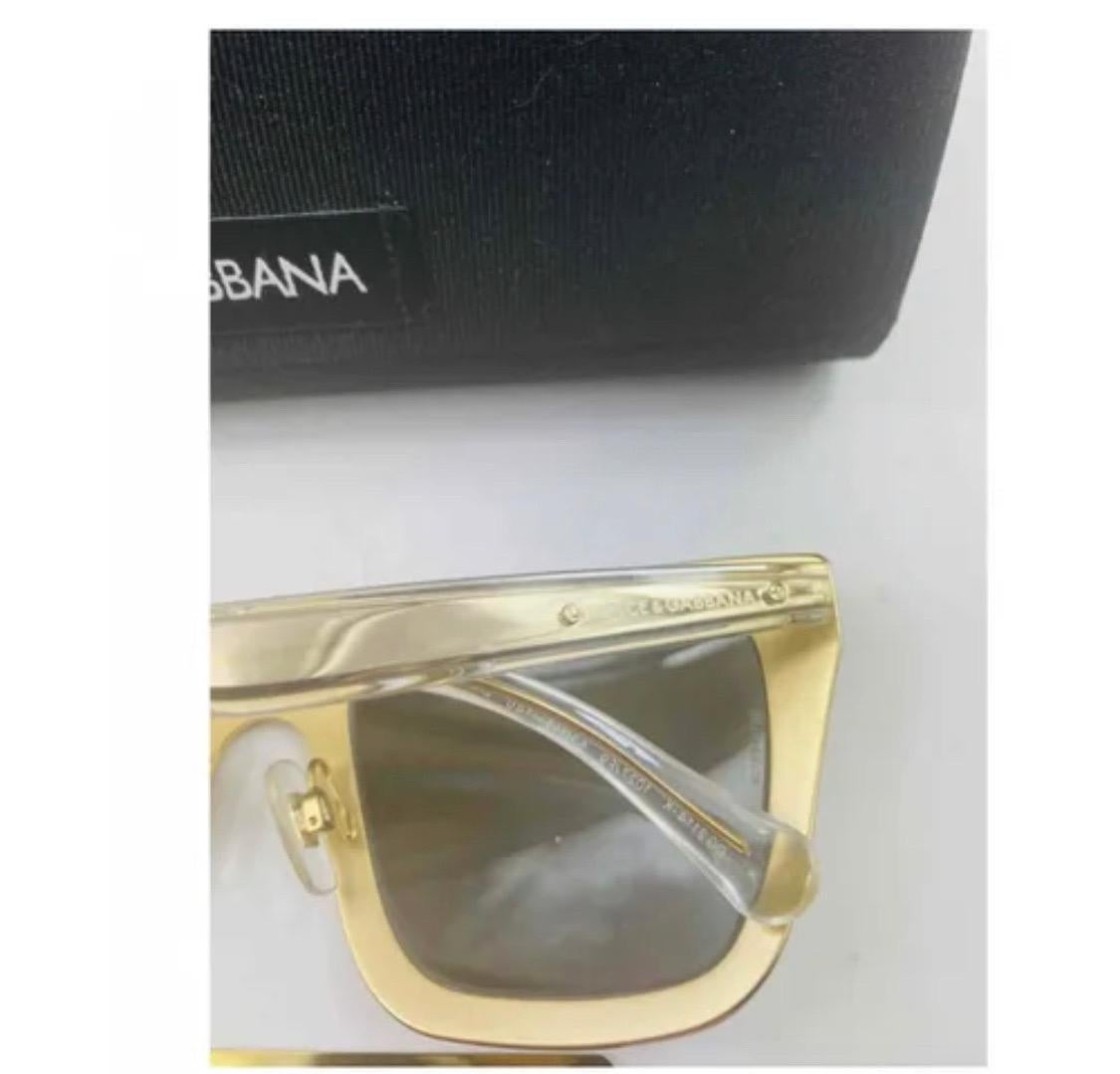 Dolce & Gabbana Sunglasses with
gold-plated gradient lenses In New Condition For Sale In WELWYN, GB