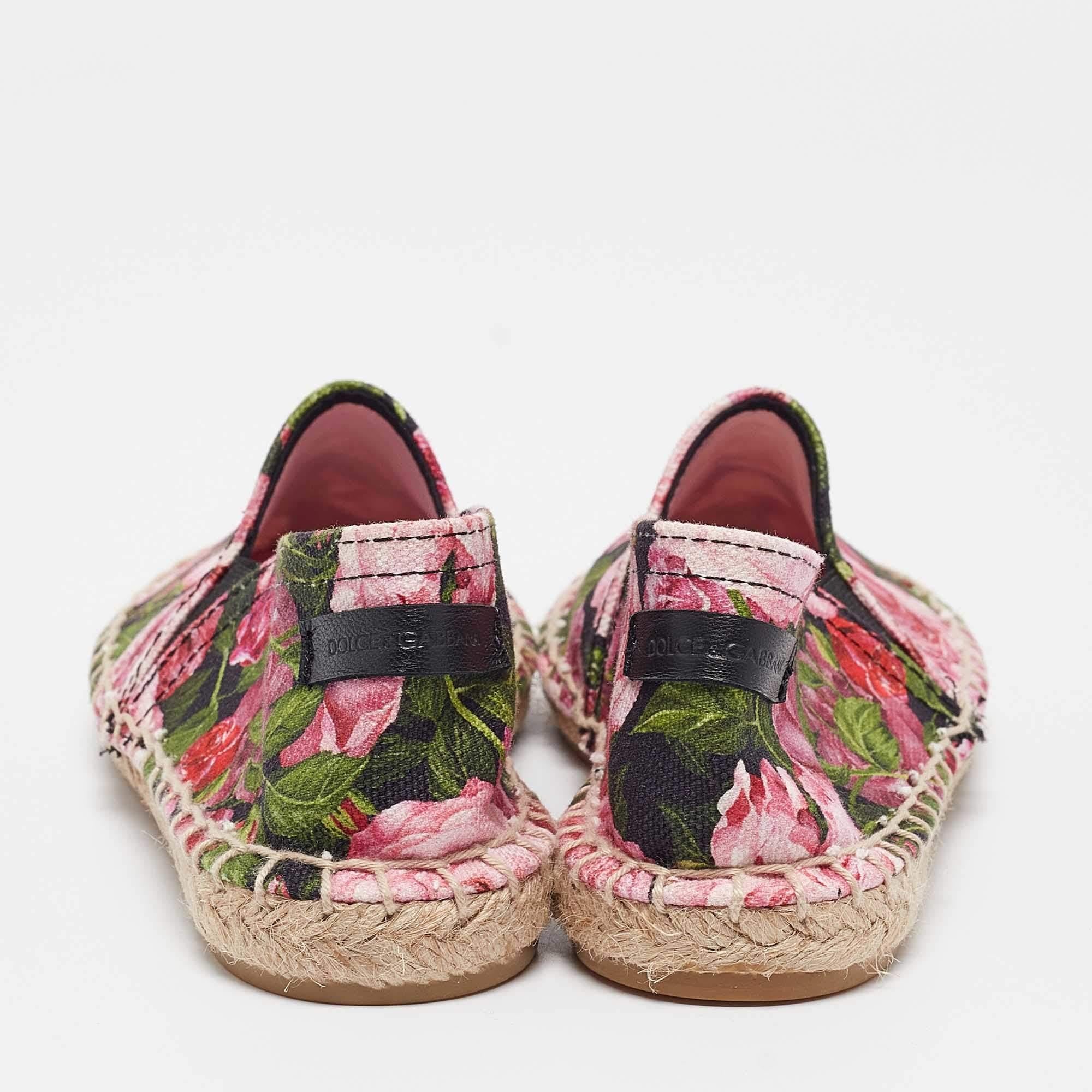 Dolce & Gabbana Espadrille-Flats aus Segeltuch mit dreifarbigem Blumendruck und Espadrille-Druck, Größe 31 (Kids) für Damen oder Herren im Angebot