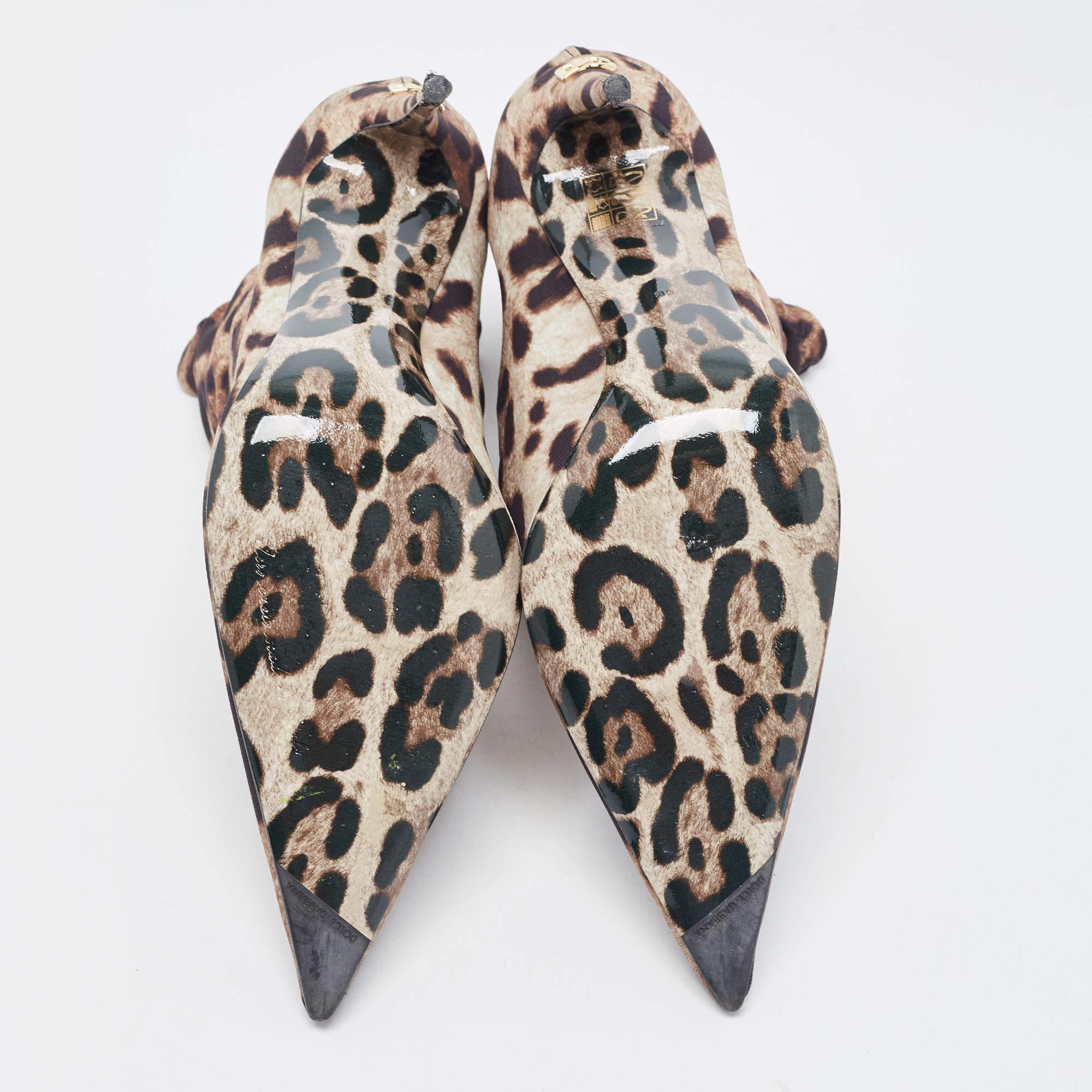 Dolce & Gabbana Tricolor Leopard Print Stretch Stoff Stiefeletten Größe 38 im Angebot 3