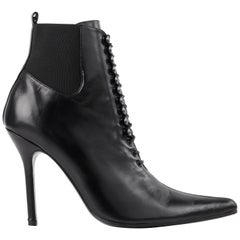 how to style pointed toe booties DOLCE
GABBANA “Tronchetto” Black Leather Lace Up Pointed Toe Booties Heels
