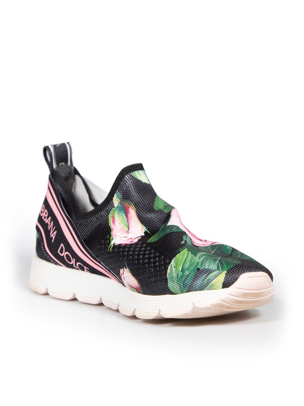 CONDITION is Good. General wear to trainers is evident. Moderate signs of wear to the soles on this used Dolce & Gabbana designer resale item.
 
 
 
 Details
 
 
 Model: Sorrento
 
 Multicolour- black, pink, green
 
 Cloth
 
 Trainers
 
 Slip on
 
