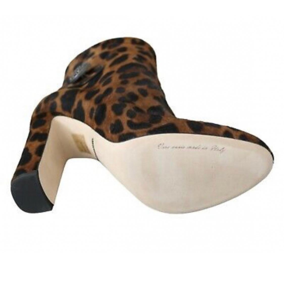 Dolce & Gabbana caviglia vally
stivali in pelo di vitello leopardato in vendita 4