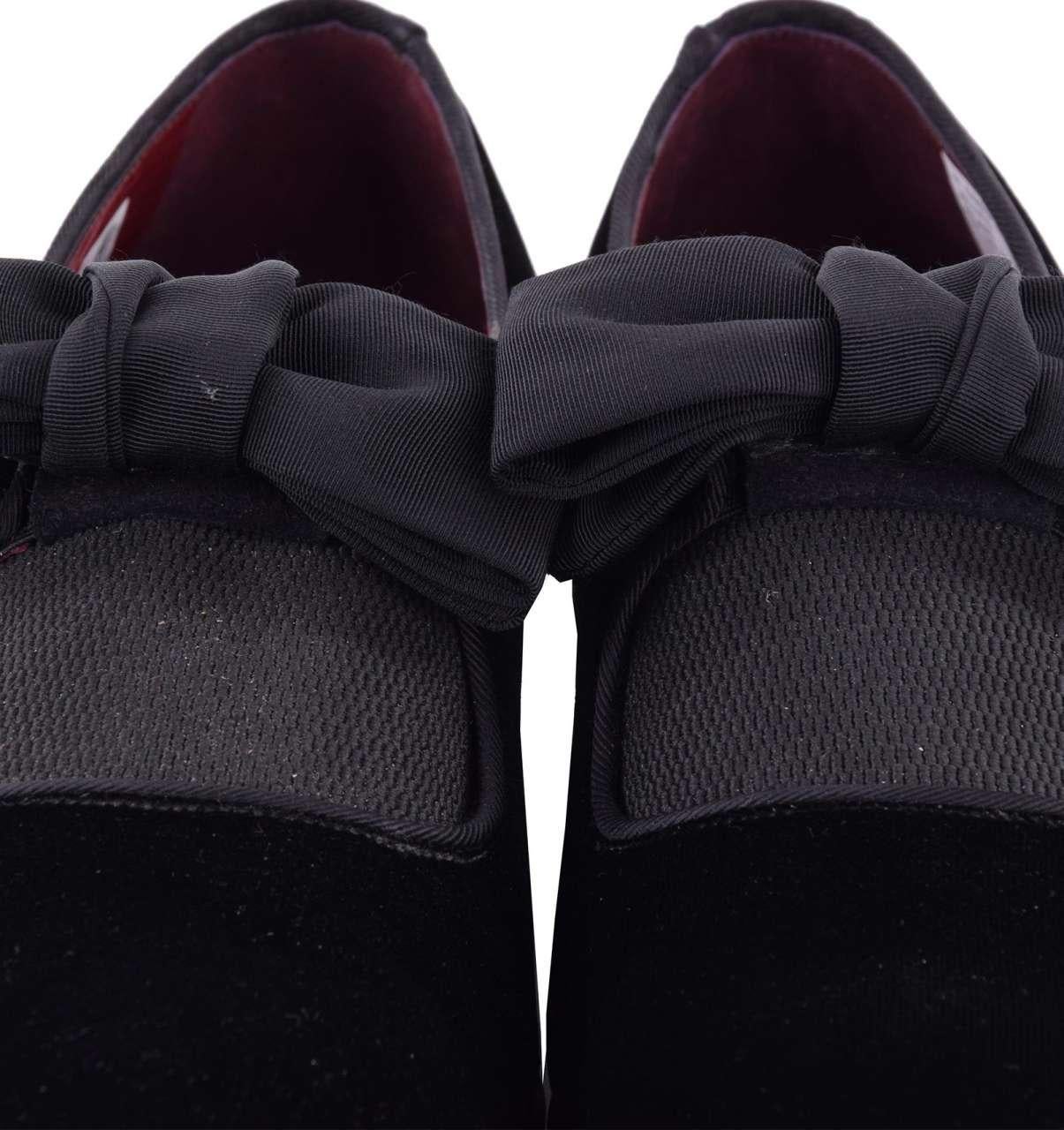 Dolce & Gabbana - Velour Slip-Ons MILANO with Bow Tie EUR 39.5 In Excellent Condition For Sale In Erkrath, DE