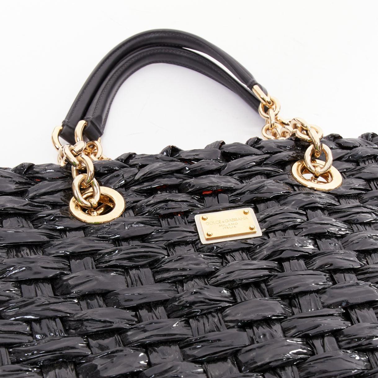 Dolce & Gabbana Vernice Vitello sac fourre-tout en raphia noir laqué et tissé en vente 2