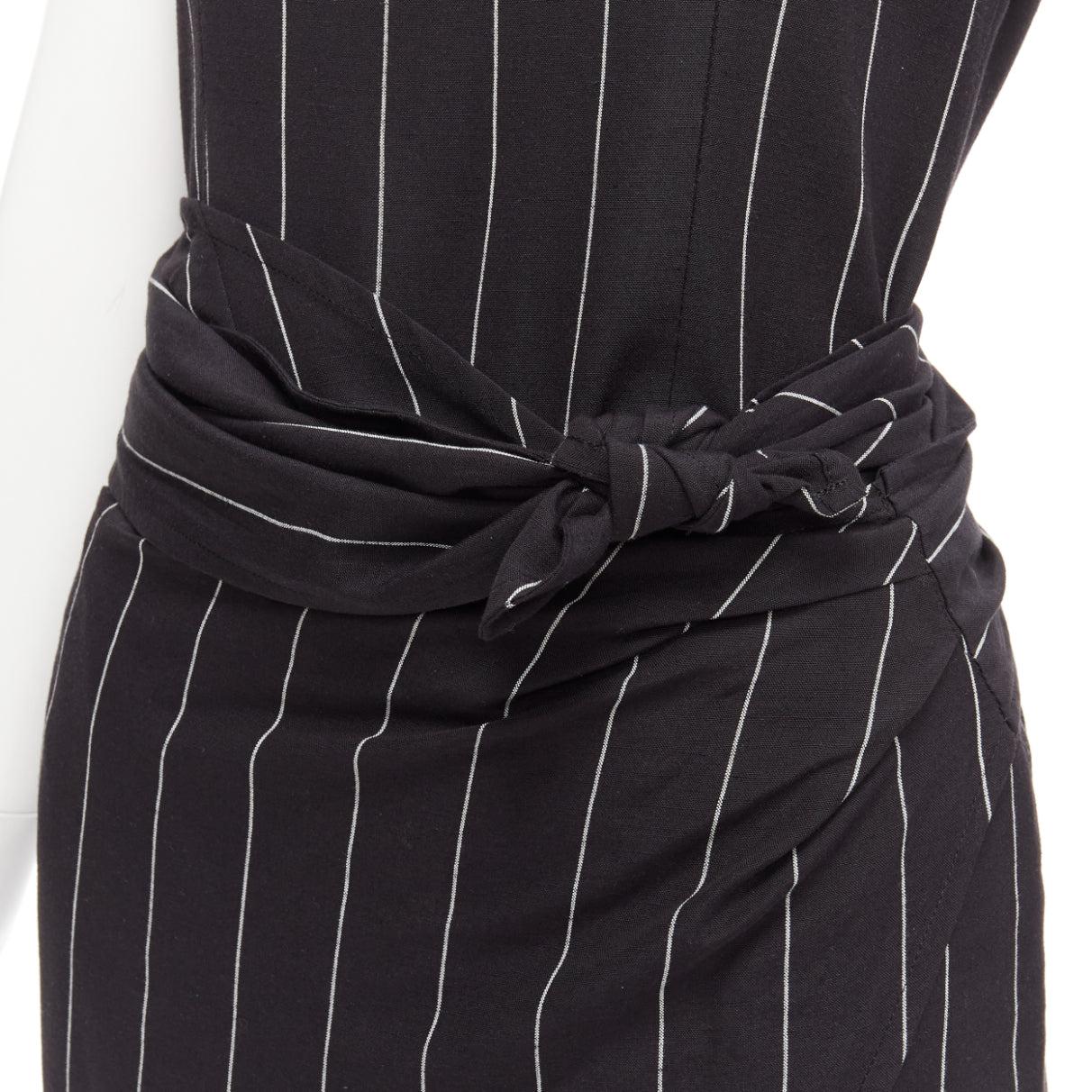 DOLCE GABBANA Vintage 1990s black linen striped top wrap skirt set 63cm waist
Reference: TGAS/D00921
Brand: Dolce Gabbana
Designer: Domenico Dolce and Stefano Gabbana
Material: Linen, Blend
Color: Black, White
Pattern: Pinstriped
Closure: Wrap