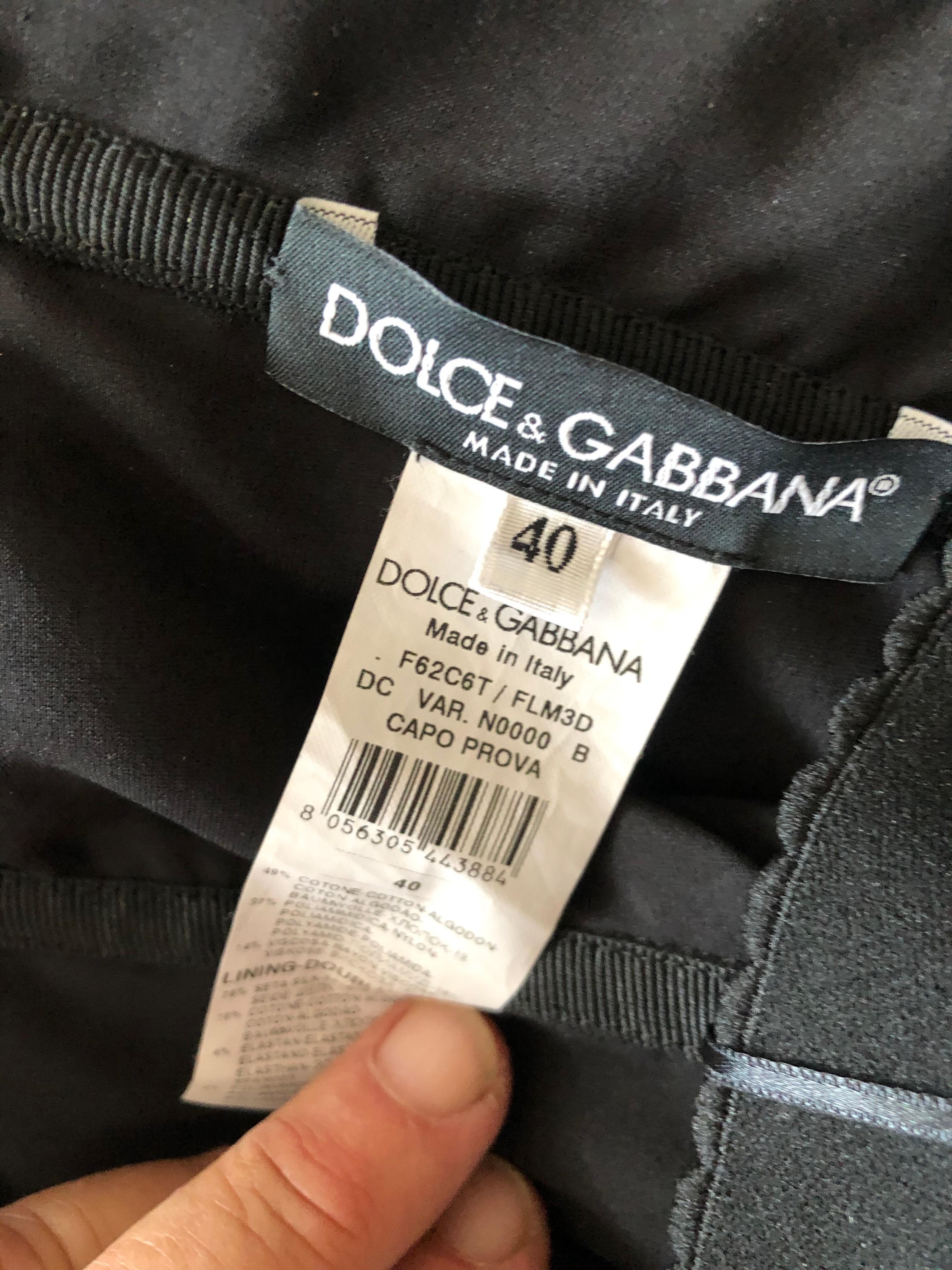 Dolce & Gabbana Vintage Schwarzes trägerloses Abendkleid aus Spitze mit Korsett 5