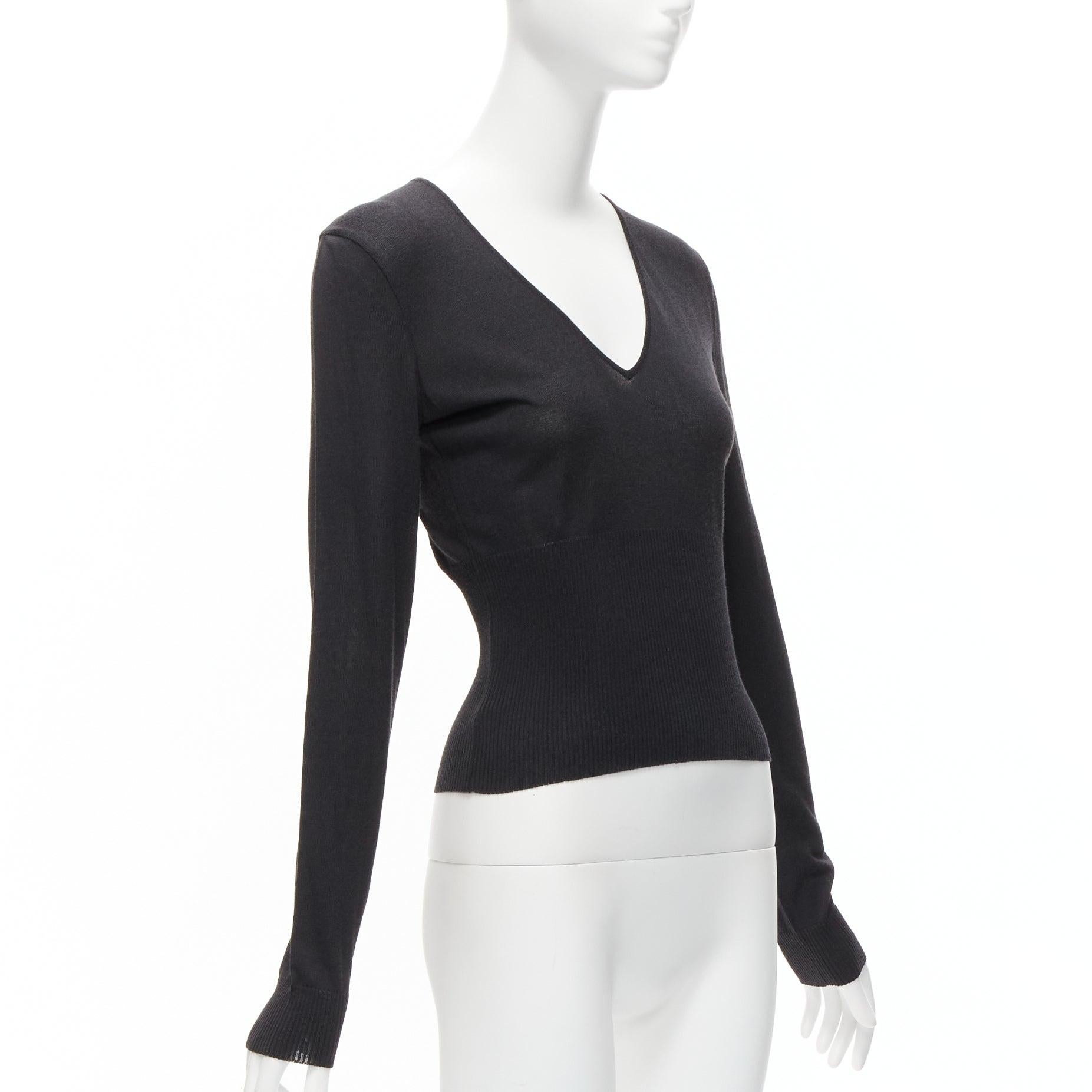 DOLCE GABBANA Vintage black long sleeve V neck ribbed hem sweater IT42 M In Excellent Condition For Sale In Hong Kong, NT