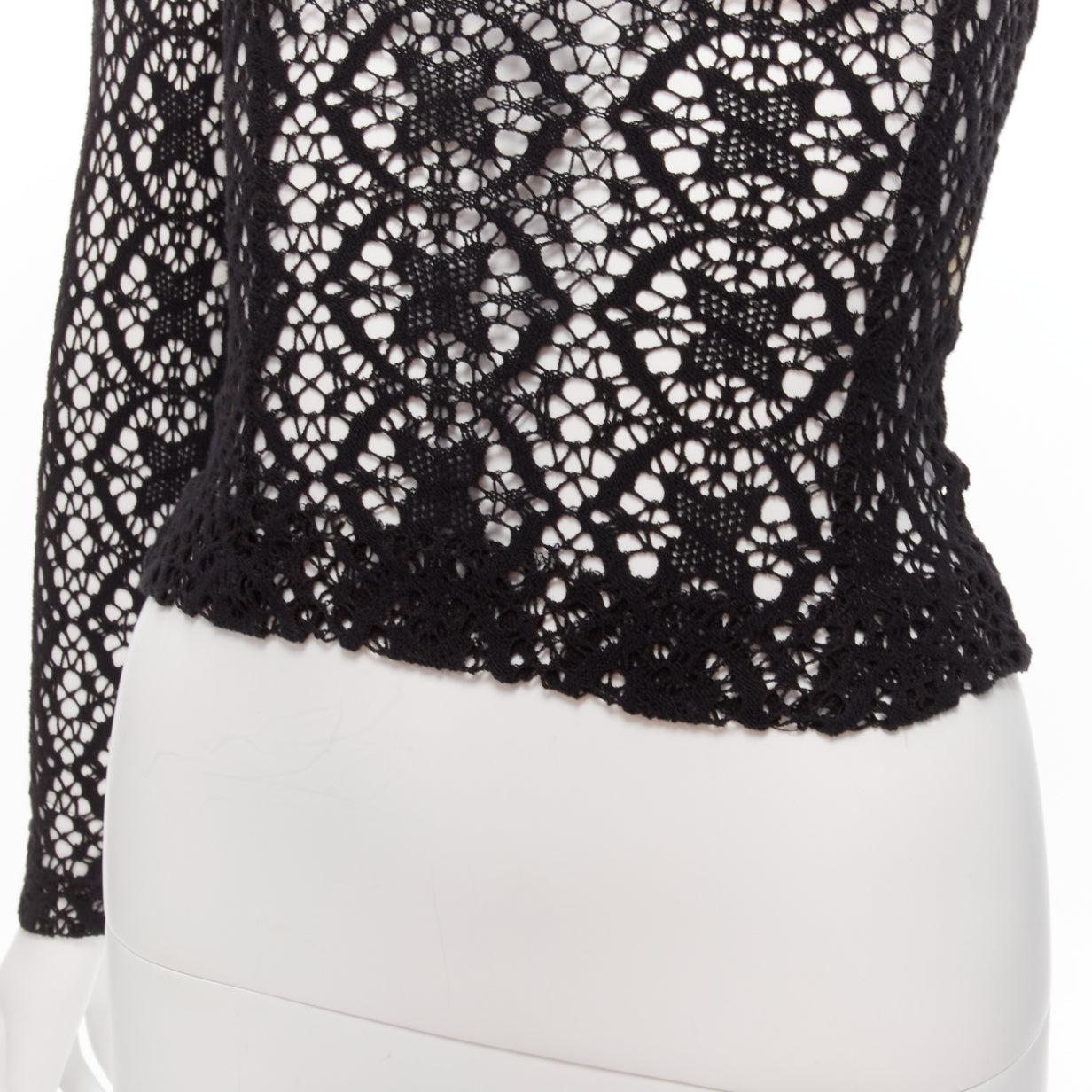 DOLCE GABBANA Vintage black cotton floral lattice lace sheer long sleeve top IT38 XS
Reference: GIYG/A00329
Brand: Dolce Gabbana
Designer: Domenico Dolce and Stefano Gabbana
Material: Cotton, Blend
Color: Black, Brown
Pattern: Lace
Closure: