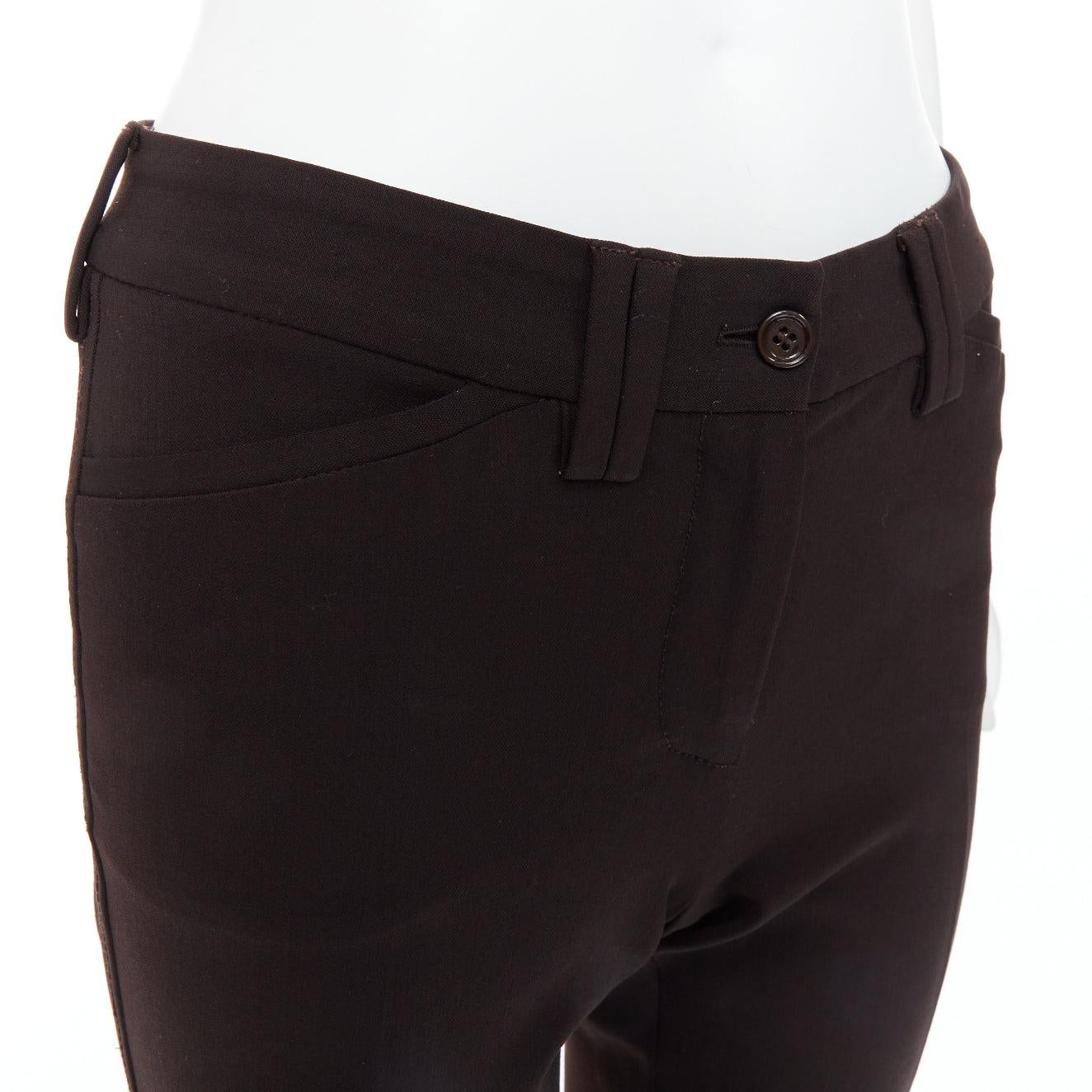 DOLCE GABBANA Vintage dark brown cropped pants IT36 XXS
Reference: LNKO/A02571
Brand: Dolce Gabbana
Designer: Domenico Dolce and Stefano Gabbana
Material: Viscose, Blend
Color: Brown
Pattern: Solid
Closure: Zip Fly
Extra Details: Pleated back.
Made