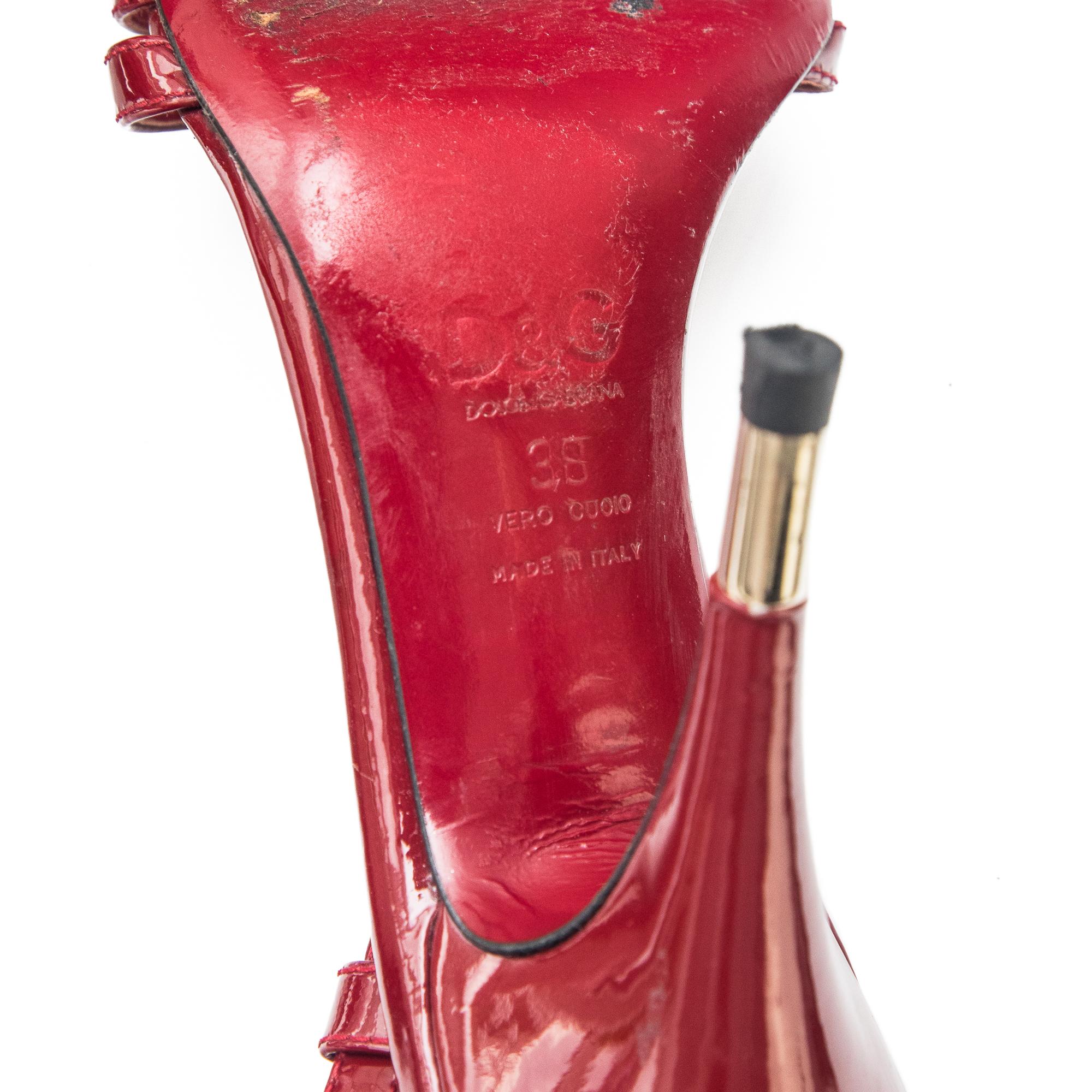 Dolce & Gabbana Vintage D&G Red Patent Cigarette Heels size 38 For Sale 4