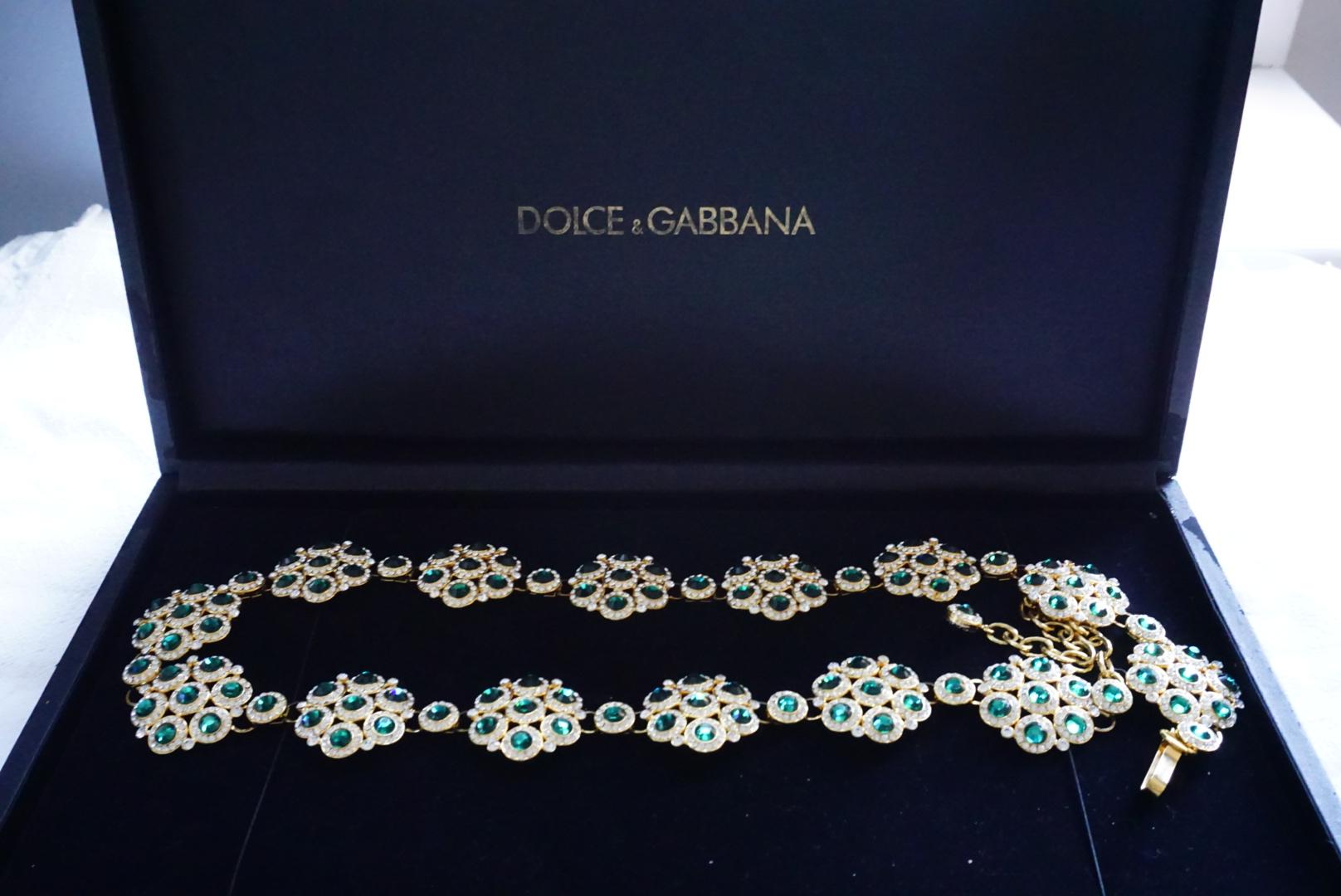 DOLCE & GABBANA Vintage Emerald Green Crystals Floral Interlock Belt Necklace For Sale 7