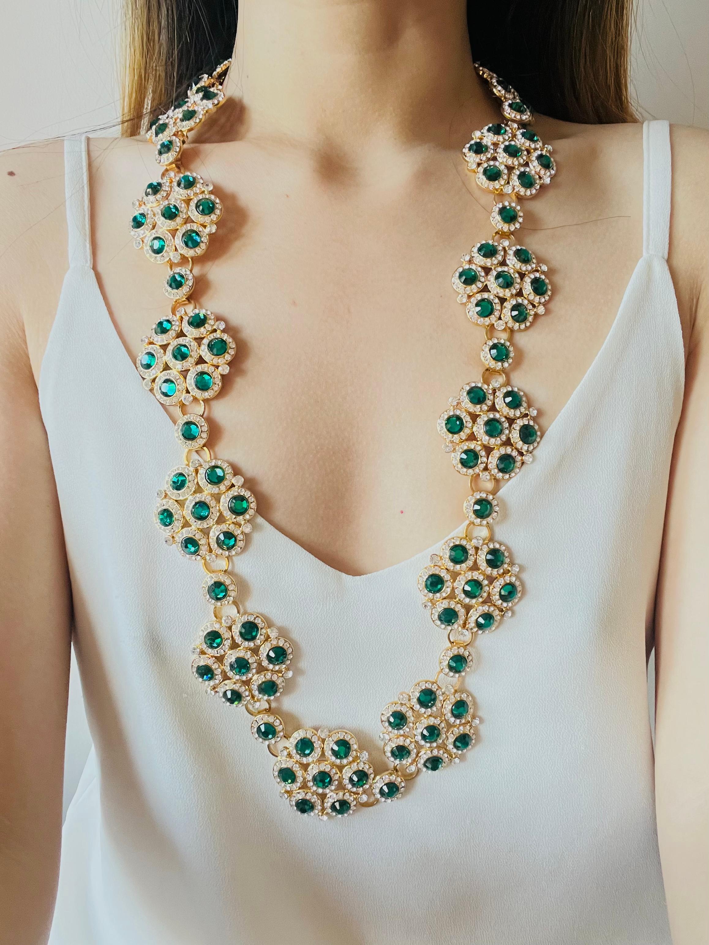 DOLCE & GABBANA Vintage Emerald Green Crystals Floral Interlock Belt Necklace For Sale 2