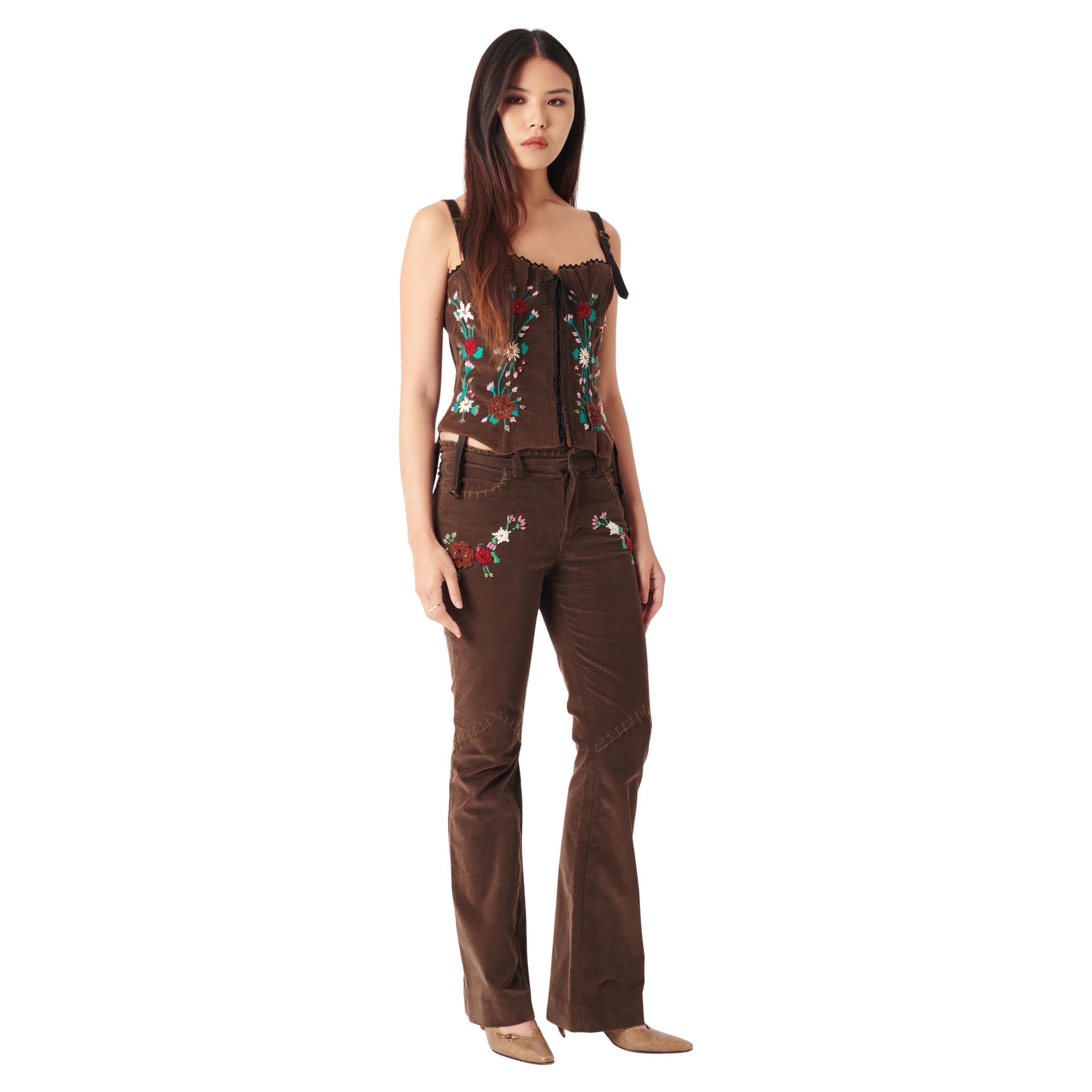 Dolce & Gabbana Vintage F/W 2002 Embroidered Flowers Co-ord Set For Sale