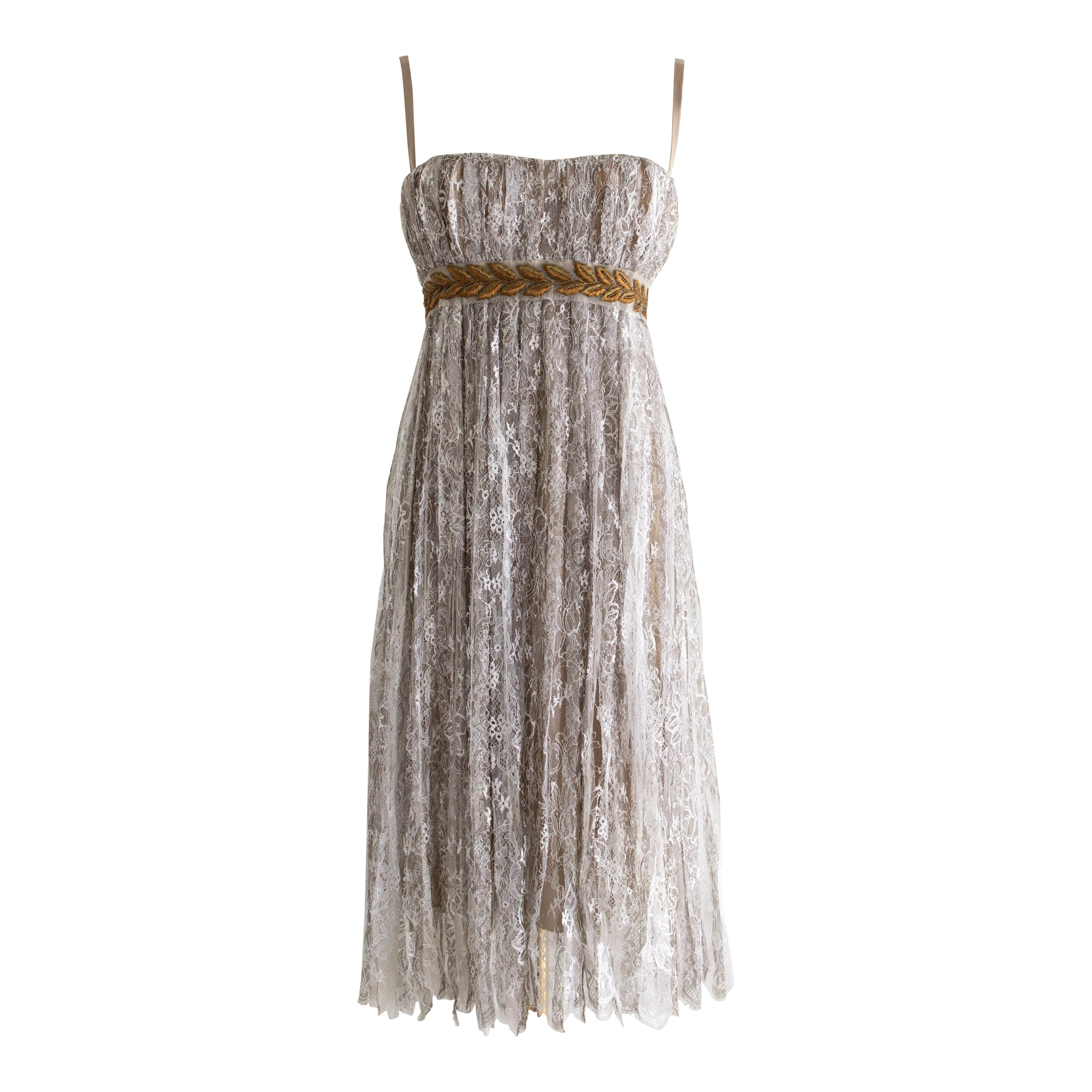 Dolce & Gabbana Vintage F/W 2006 Vestido Laurel Napoleónico Gris Encaje Oro