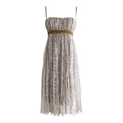 Dolce & Gabbana Vintage F/W 2006 Vestido Laurel Napoleónico Gris Encaje Oro
